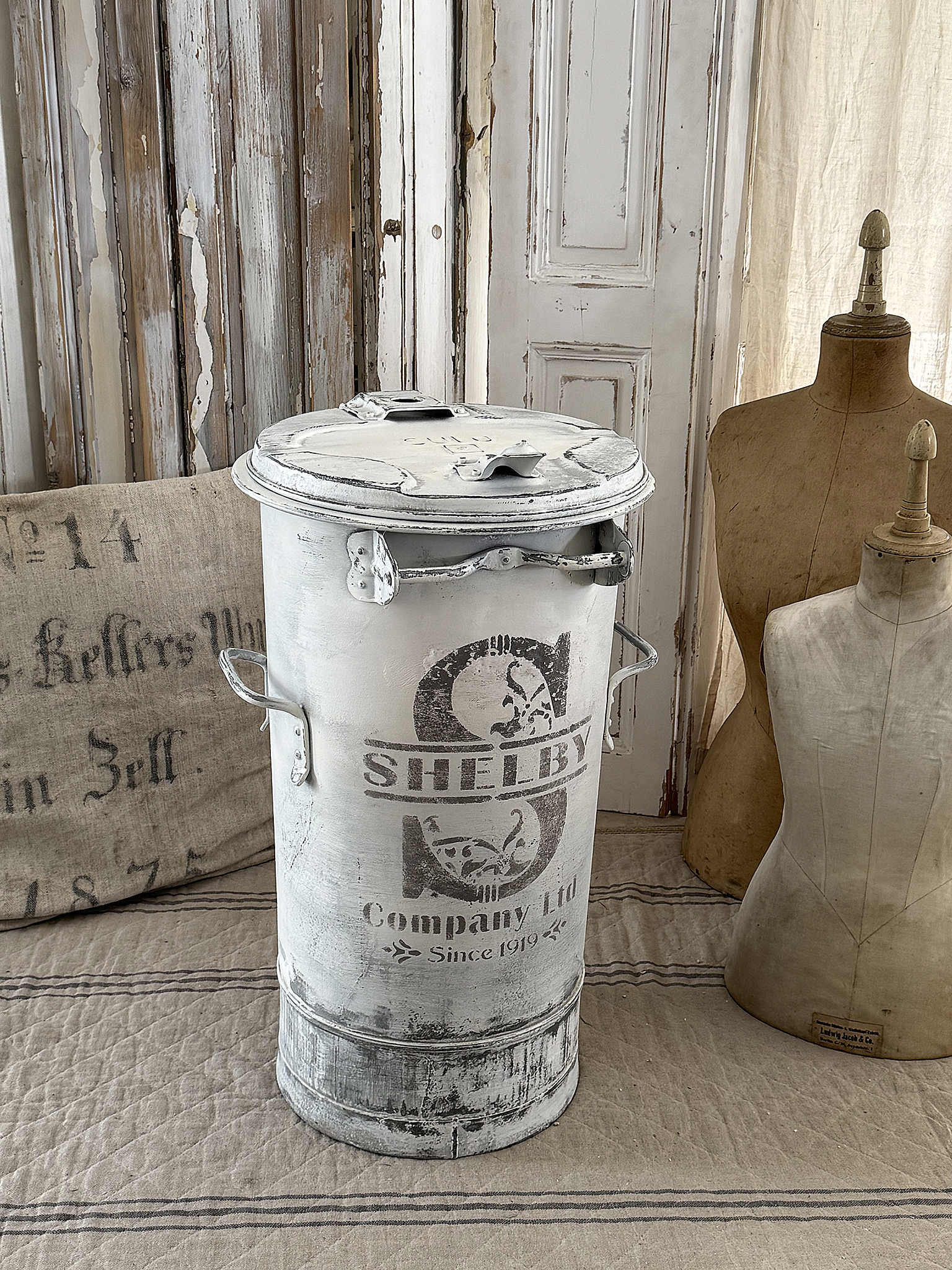 Schöne alte Zinkmülltonne Shelby***  Schöne alte Zinkmülltonne Shelby***
