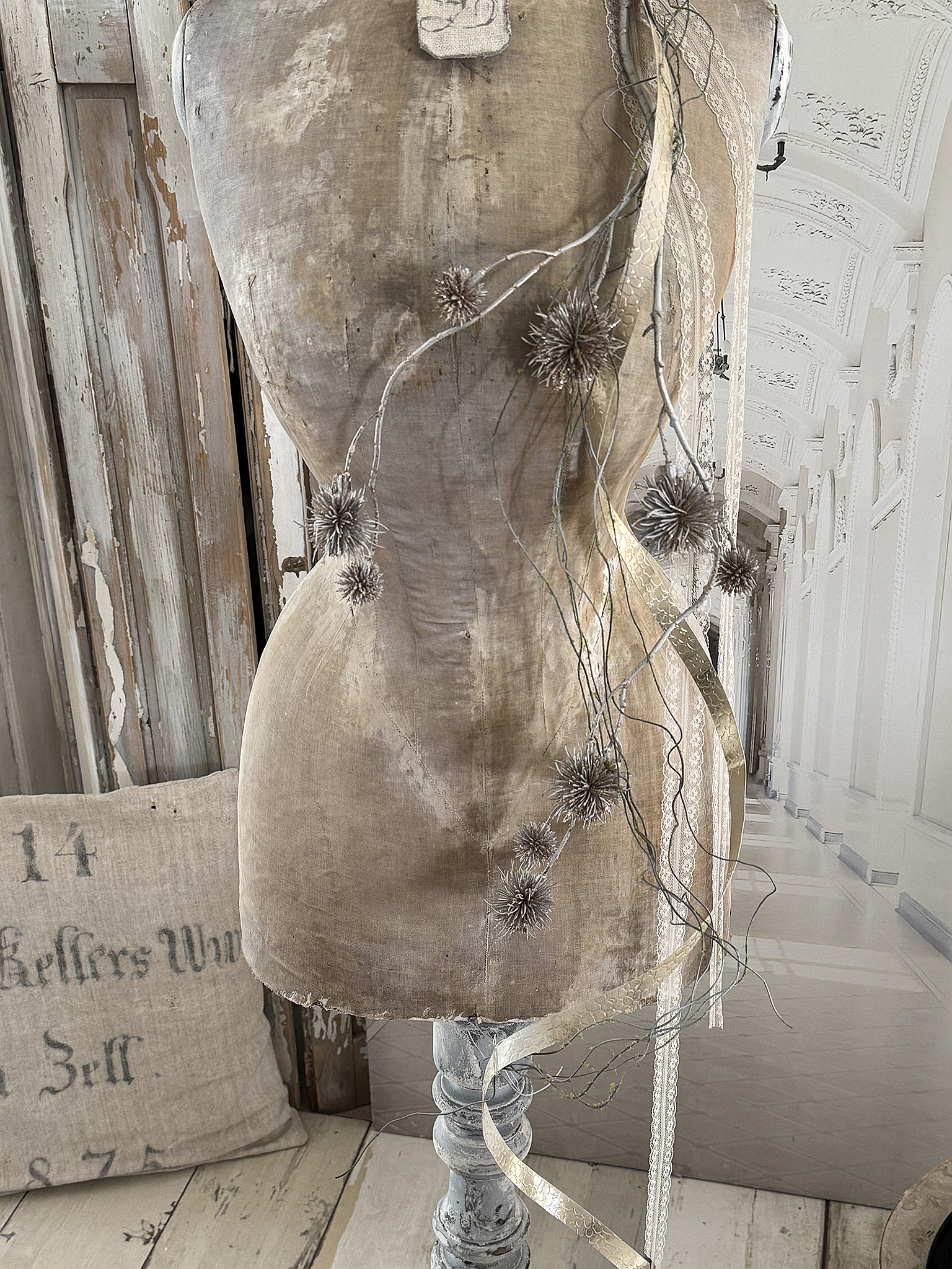  Antike Schneiderpuppe Taubenbrust/Wespentaille***