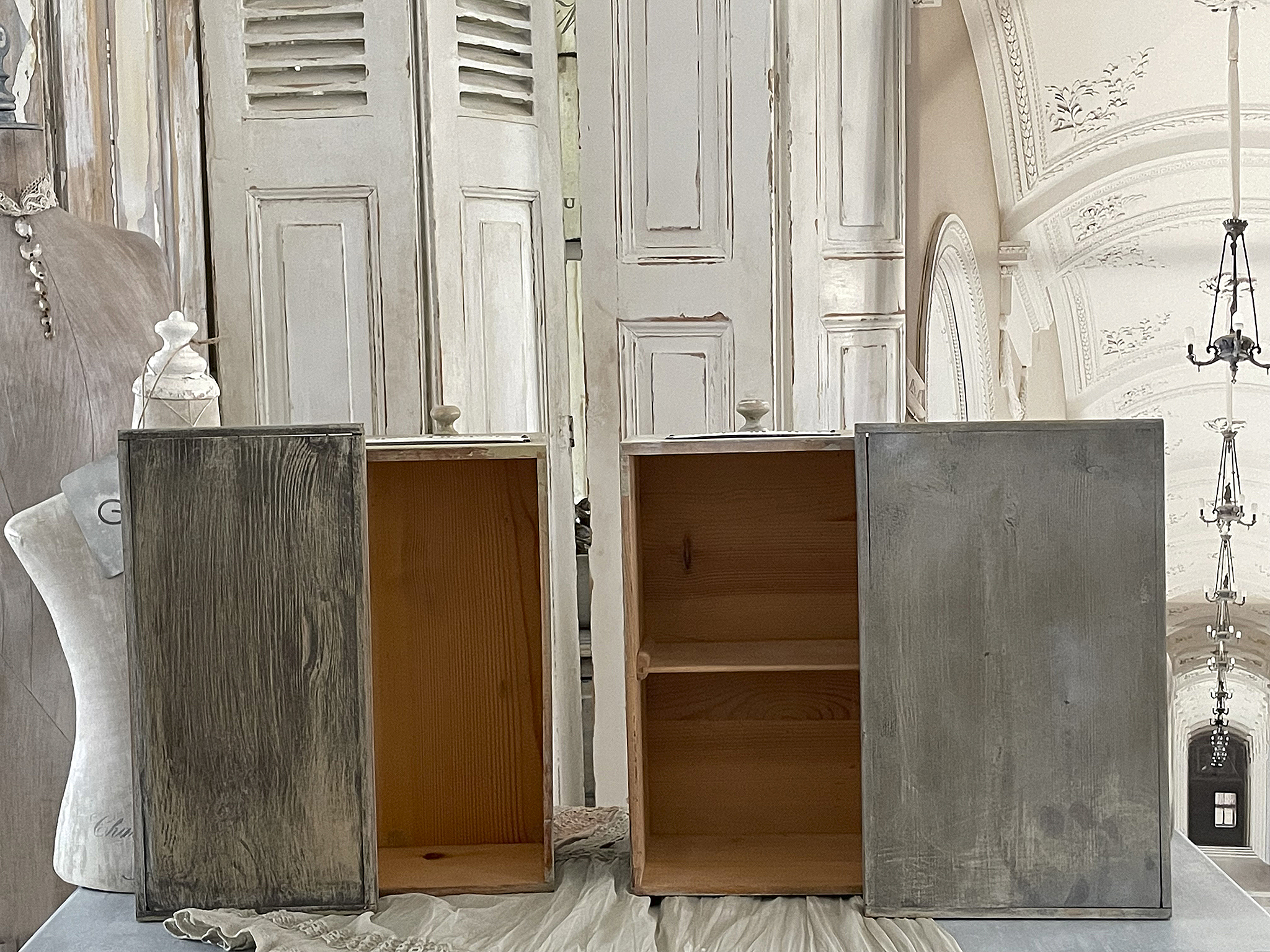Duo alte Holz Apothekerkisten mit Deckel im Original Lack*** Duo alte Holz Apothekerkisten mit Deckel im Original Lack***