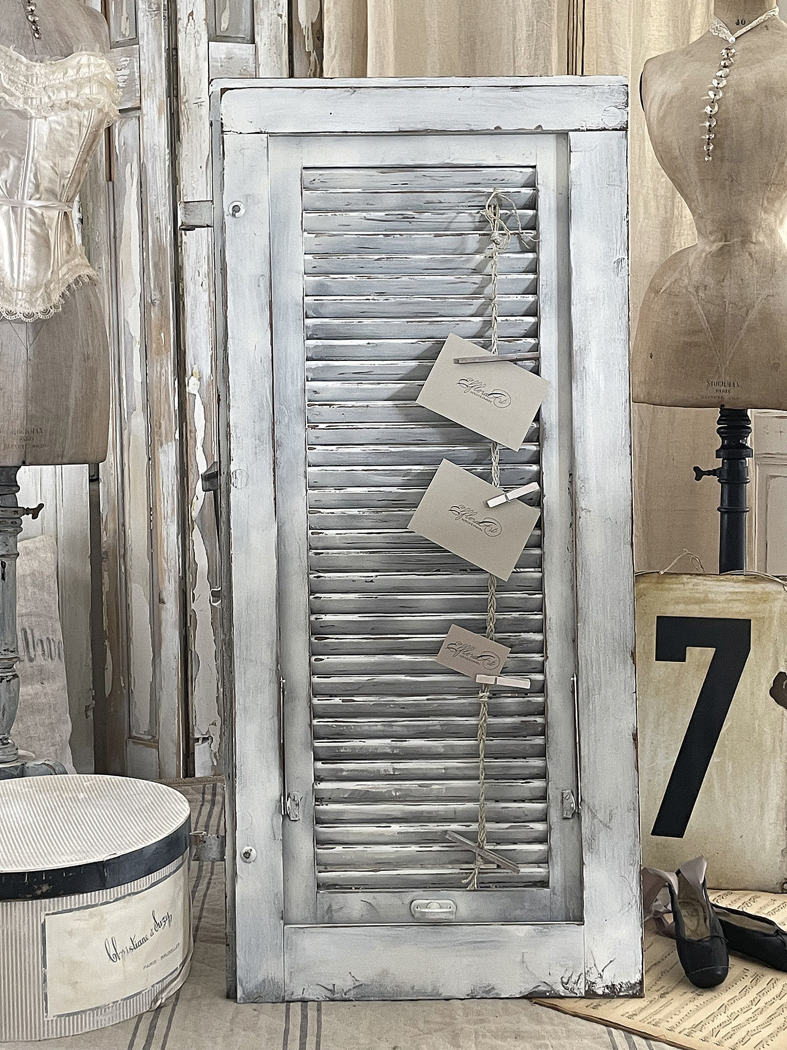 Antiker seltener Standfensterladen mit Memoboard*** Antiker seltener Standfensterladen mit Memoboard***