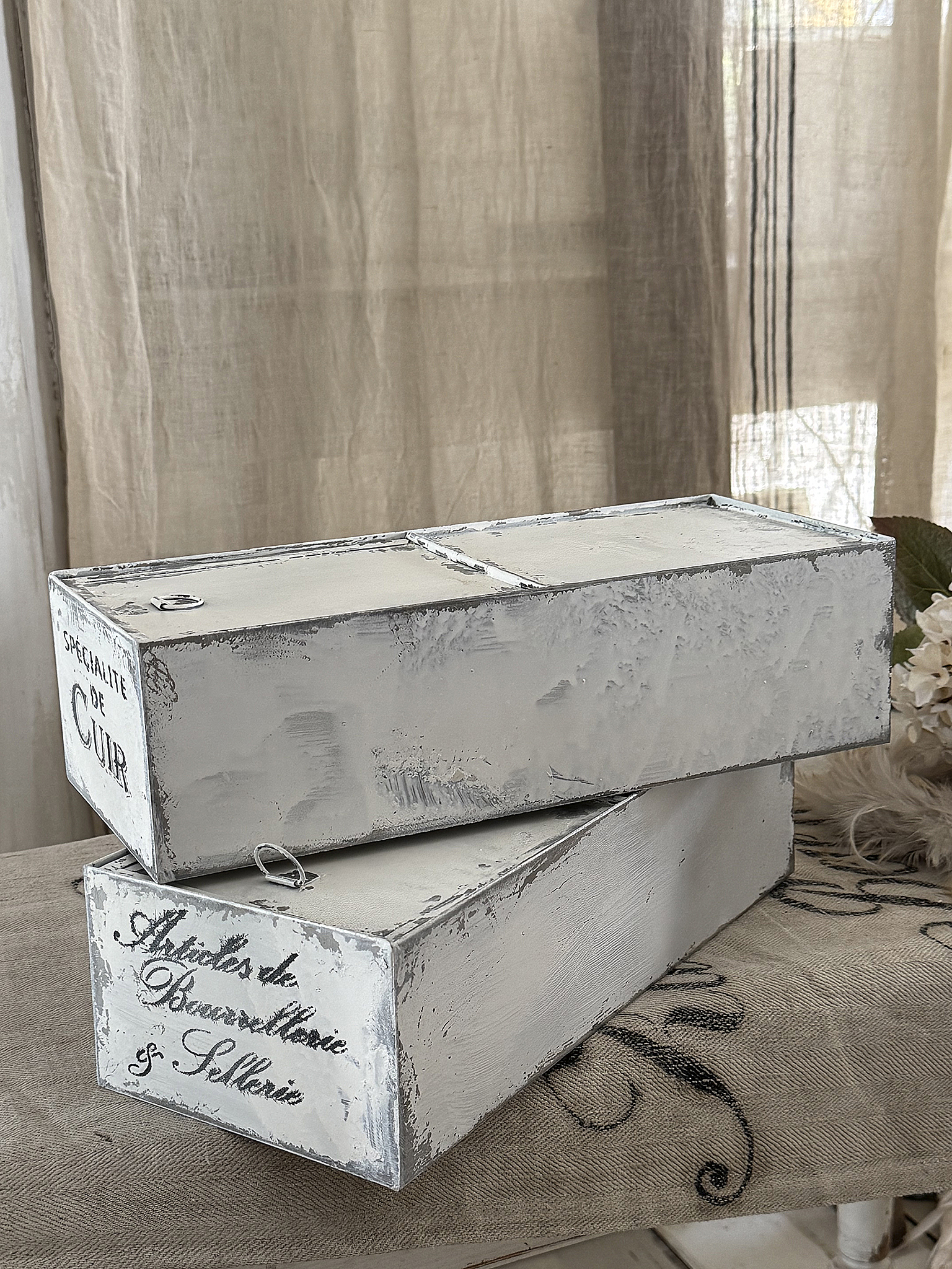 Duo alte Zinkblechkisten Specialite***