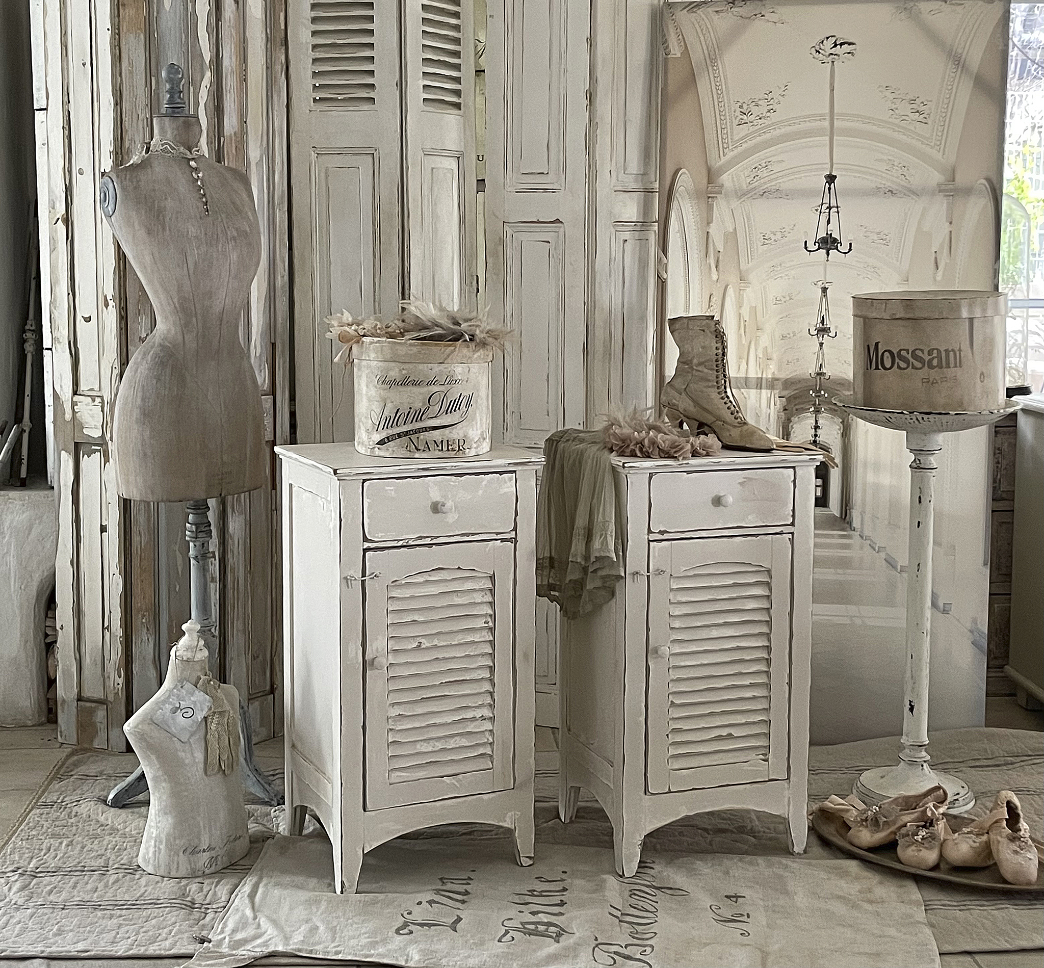 Lamellenschränkchen Shabby-Creme***