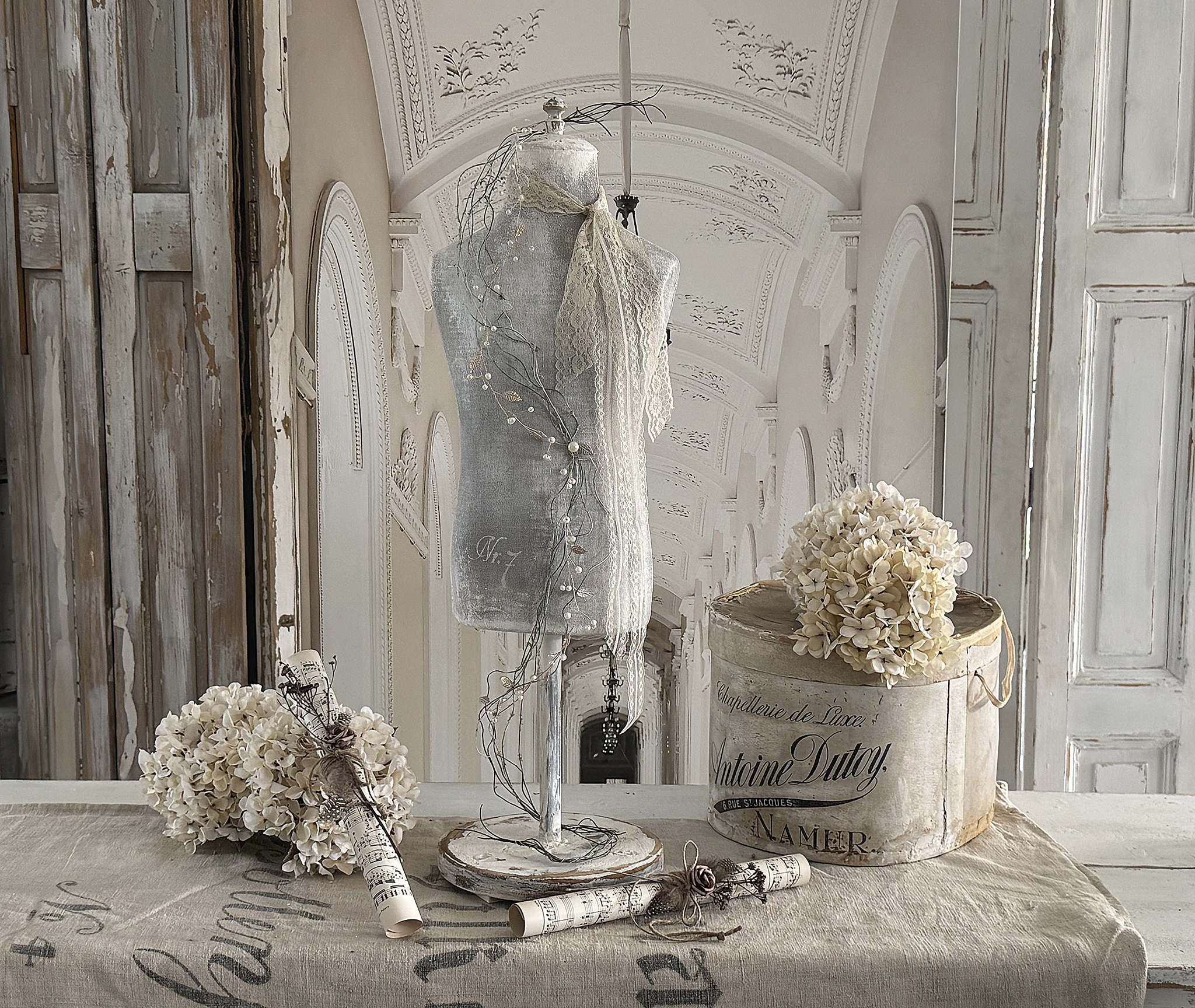 Alte Kinderschneiderpuppe „Romantik“ – bezauberndes Vintage-Stück***