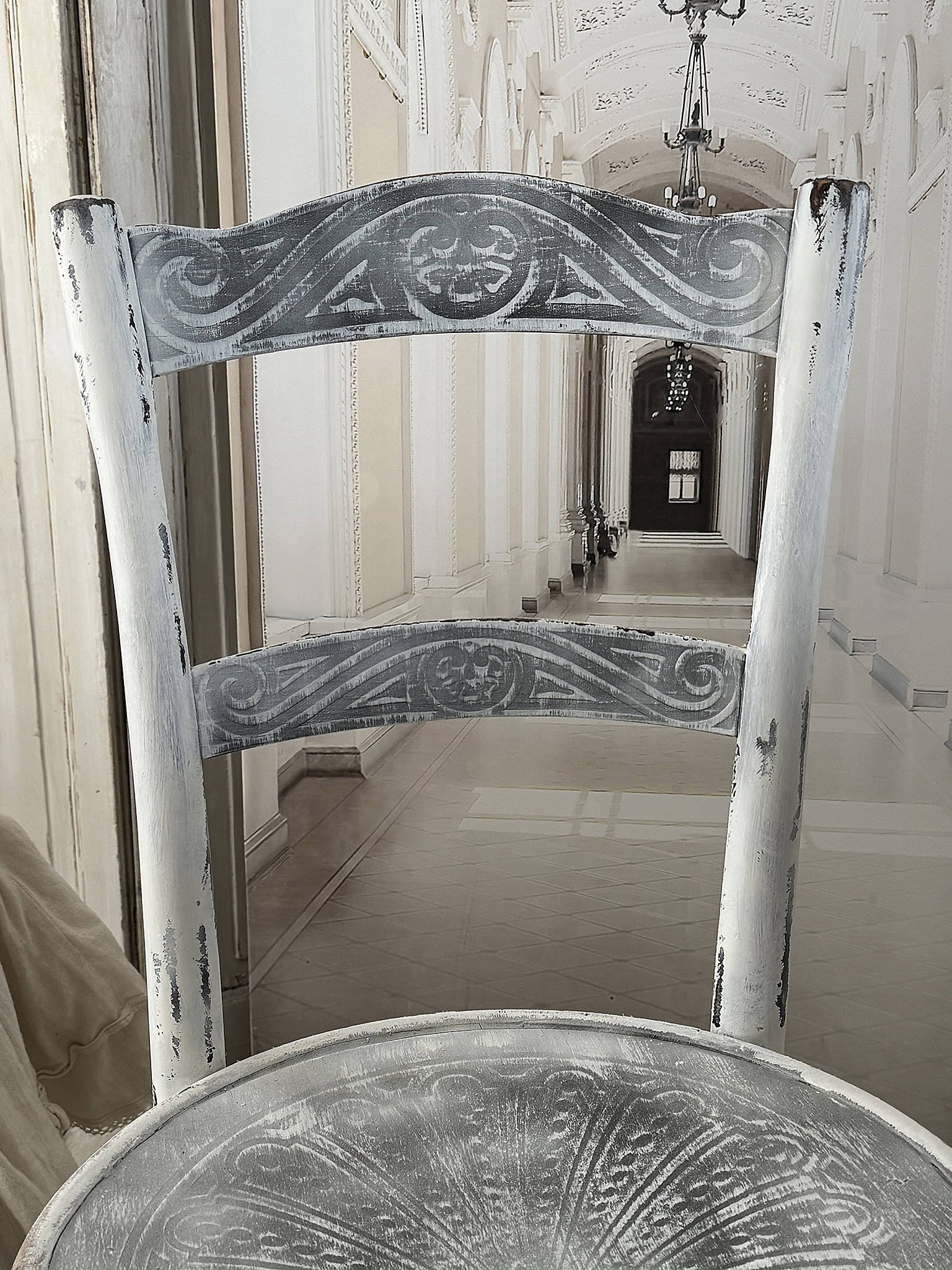 Antiker Bugholz-Thonet-Stuhl im zauberhaften Shabby Chic***