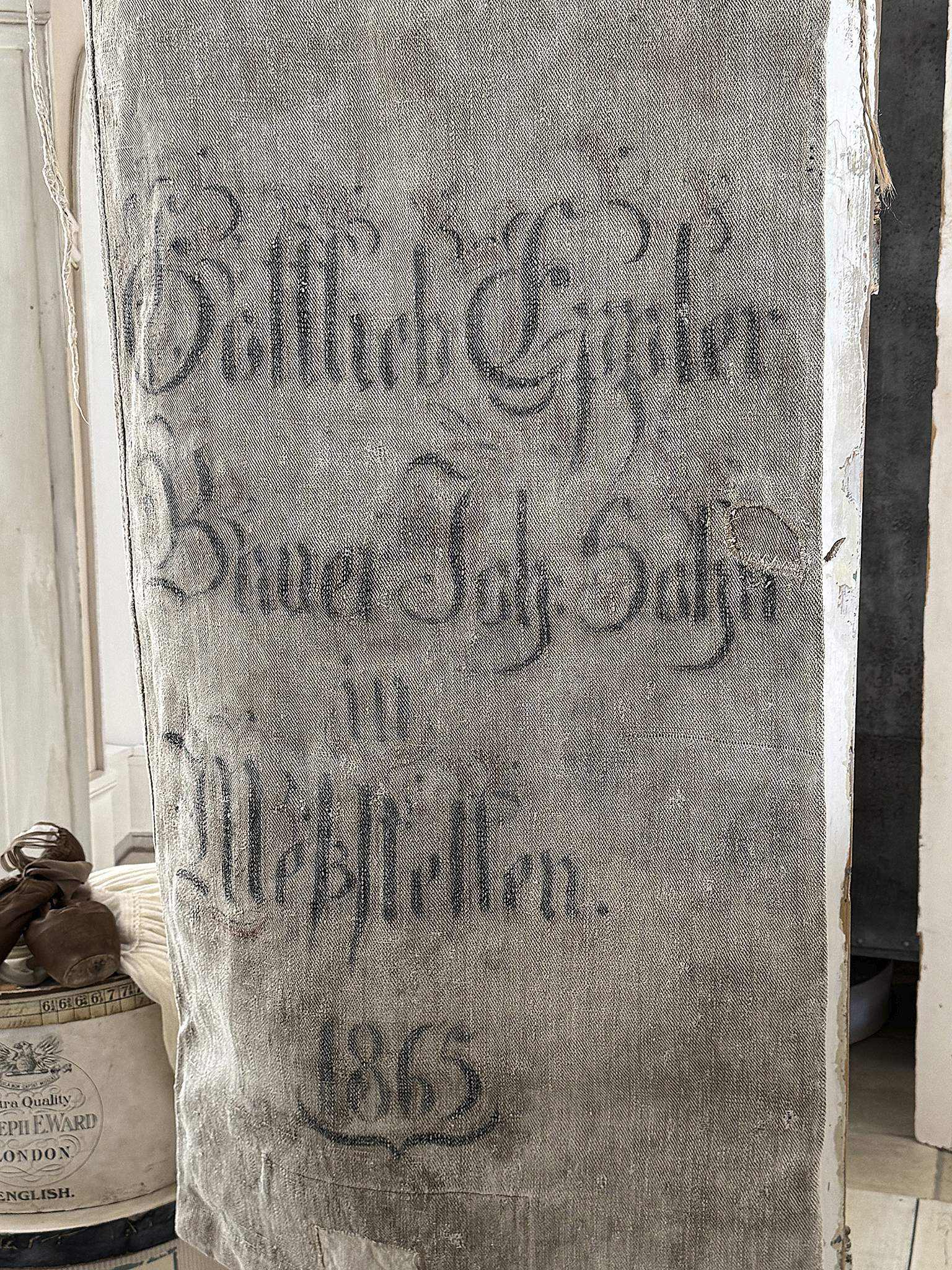 Historischer Mehlsack von 1865 – Originaler antiker Leinensack mit großer Beschriftung