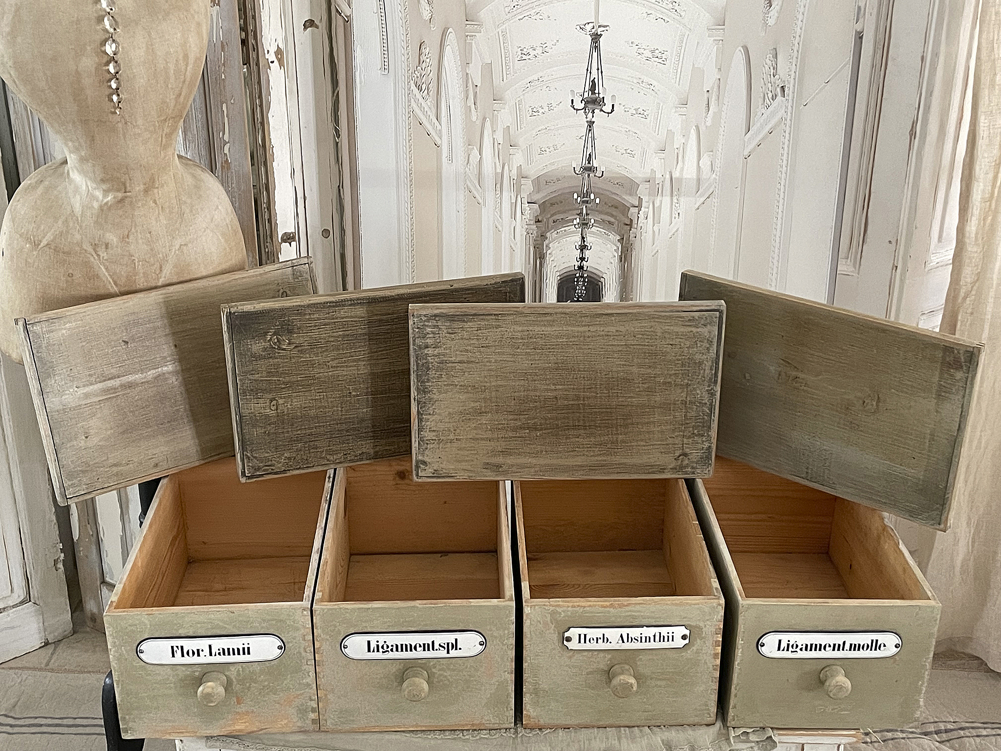 Alte große Holz Apothekerkiste mit Deckel im original Lack*** Alte große Holz Apothekerkiste mit Deckel im original Lack***