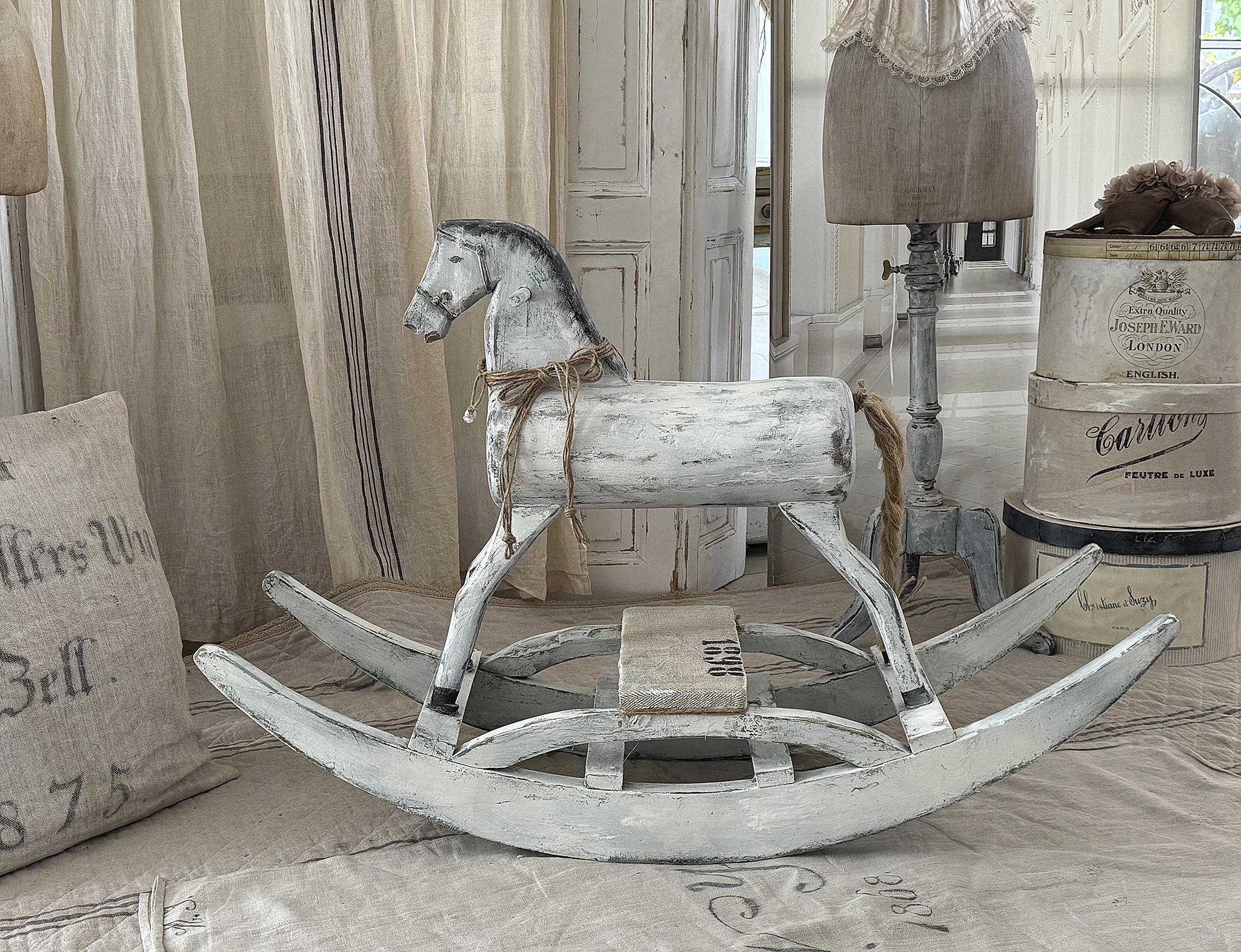  Altes Schaukelpferd Shabby-pur**