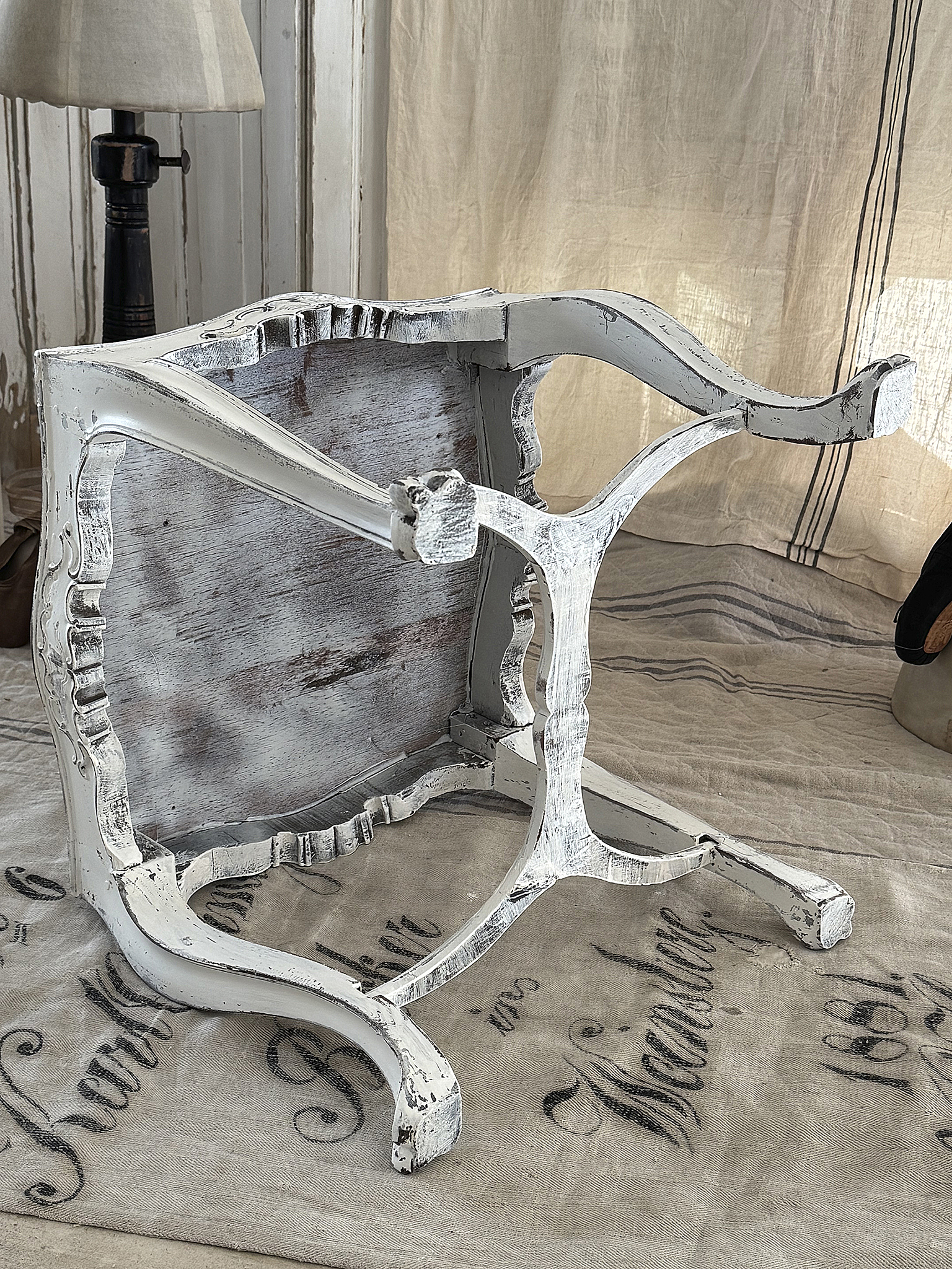 Antikes Basteltischchen / Sitzhocker im Original-Vintage-Kleid***