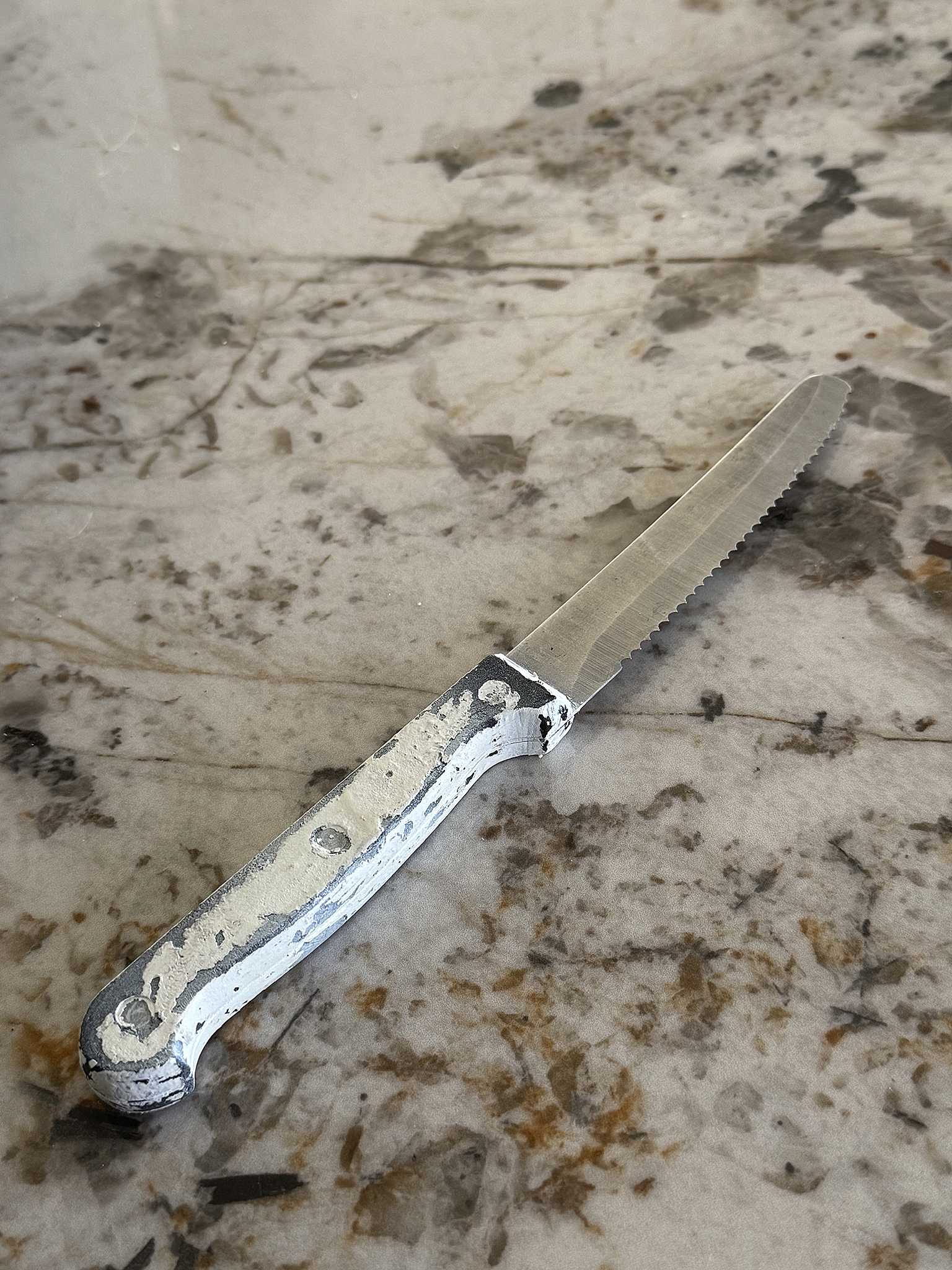 Runder Vintage-Gärkorb mit antikem Leinen & Shabby-Brotmesser – natürlicher Charme mit Geschichte“***