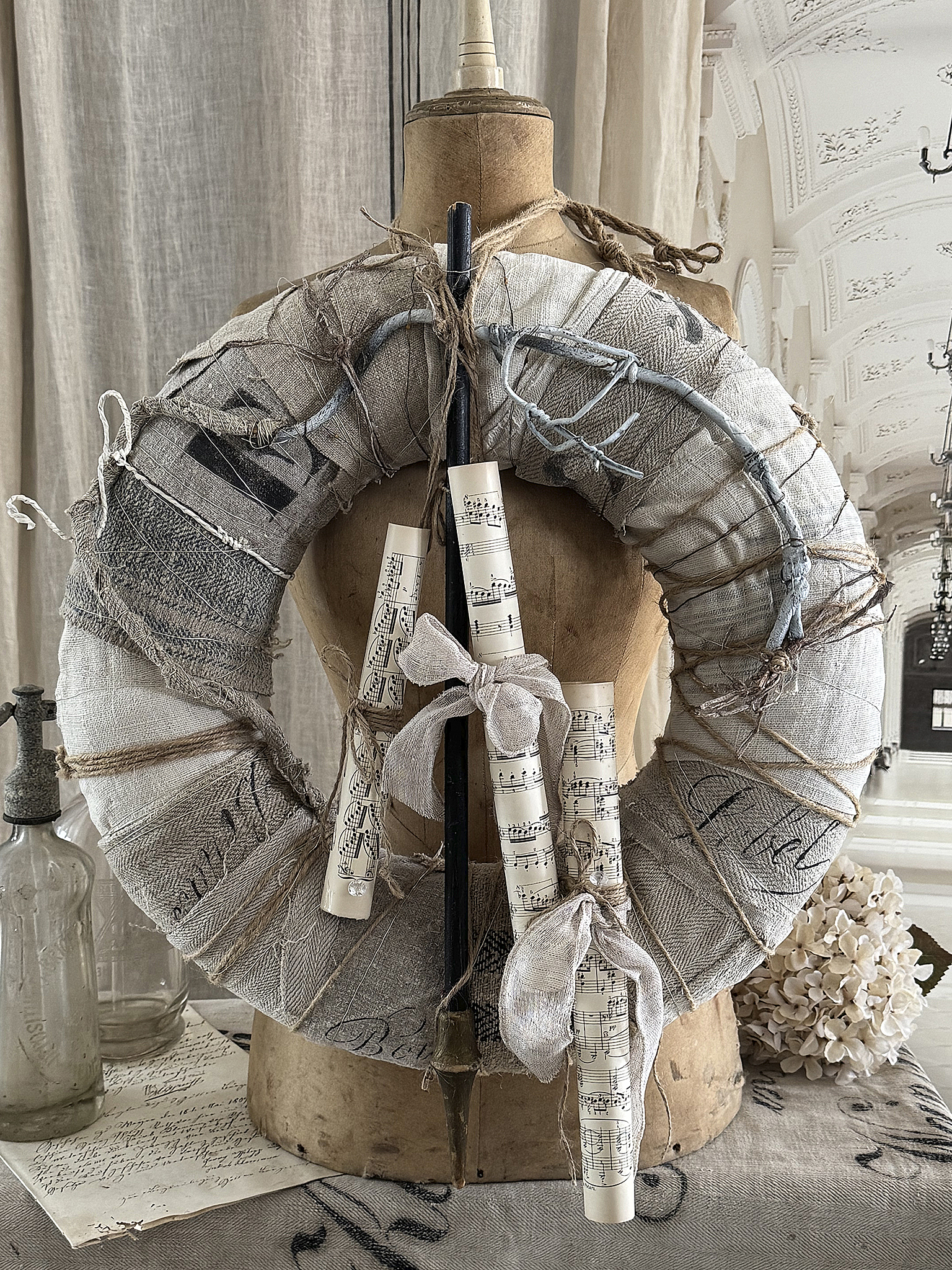 Großer Vintage-Kranz aus altem Leinen – handgefertigte Dekoration mit Charakter***