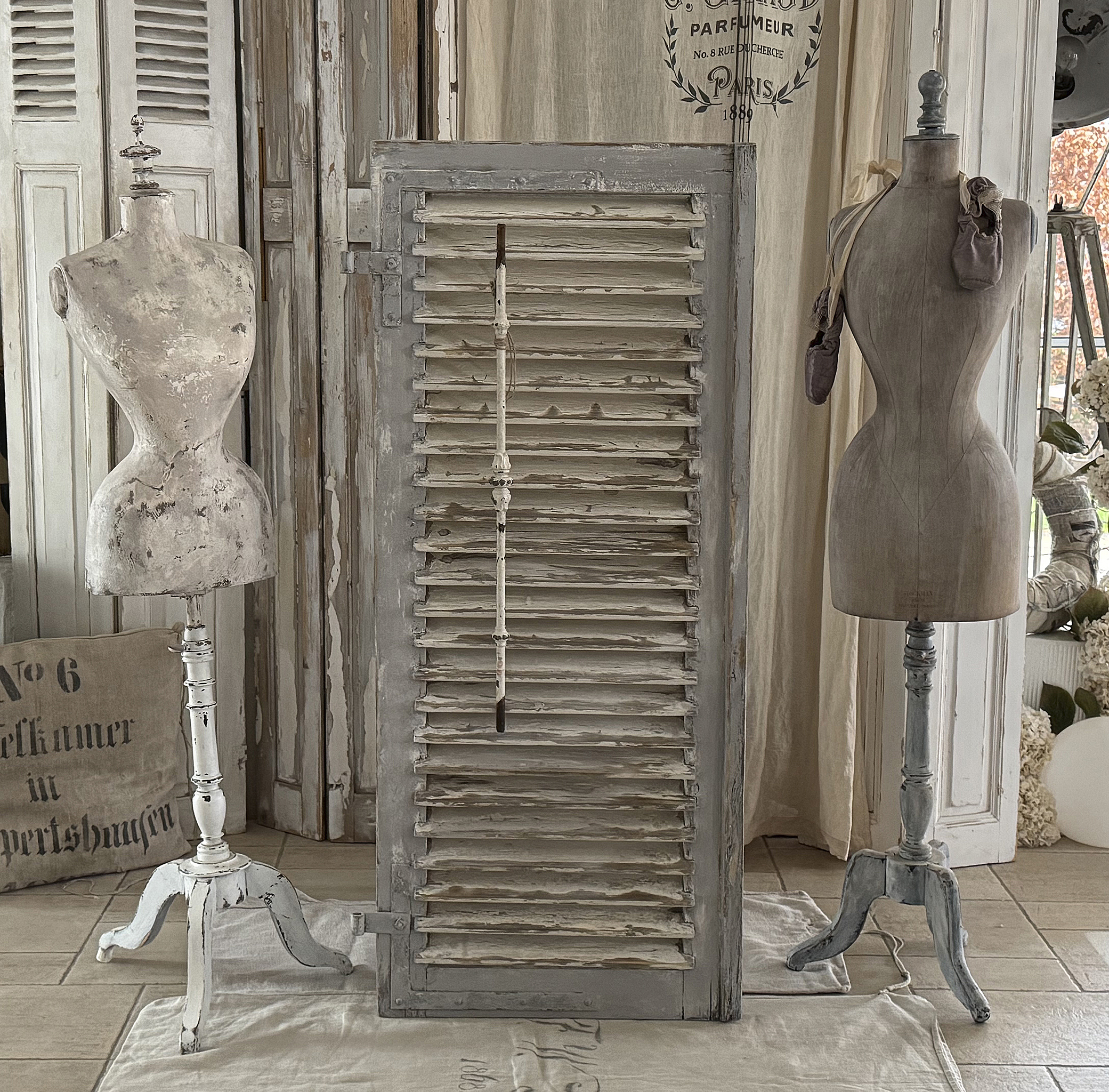  Wunderschöner antiker Lamellenladen mit Geländerstab***