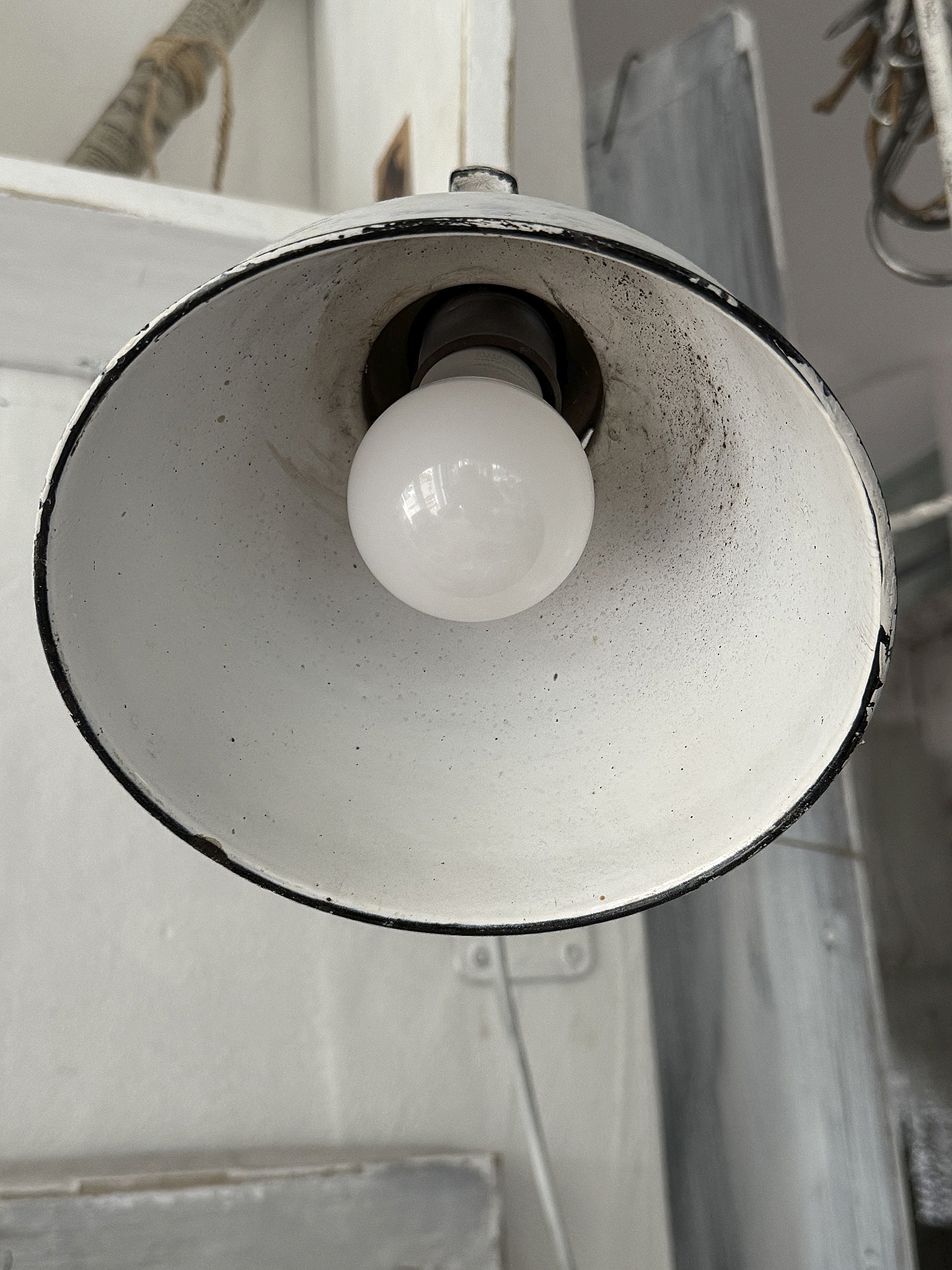 Industrielle Scherenwandlampe im Bauhaus-Design***