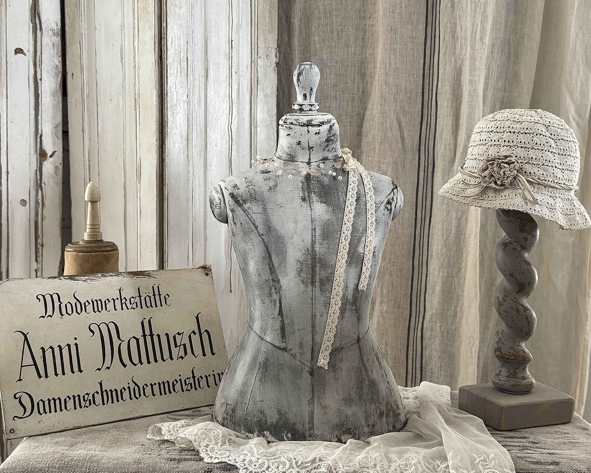 Zauberhafter antiker Kindertorso aus Frankreich – Vintage-Unikat mit wunderschöner Patina***