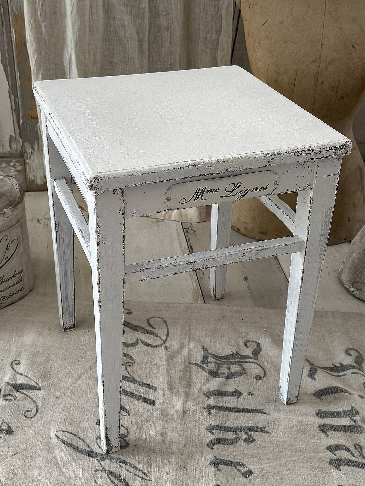 Alter Hocker Charmantes Vintage-Unikat***