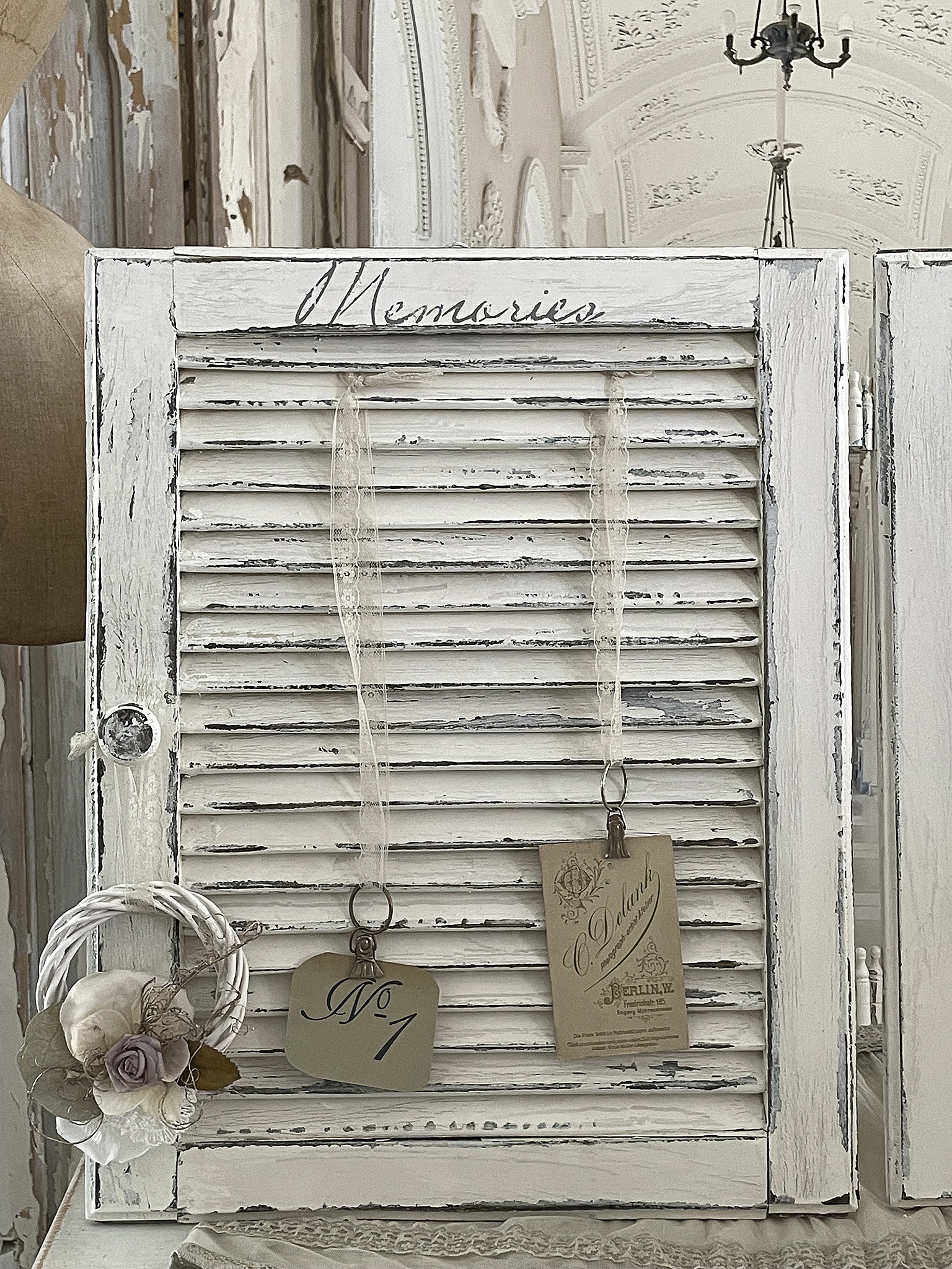 Lamellentüren/Memoboard*** Lamellentüren/Memoboard***