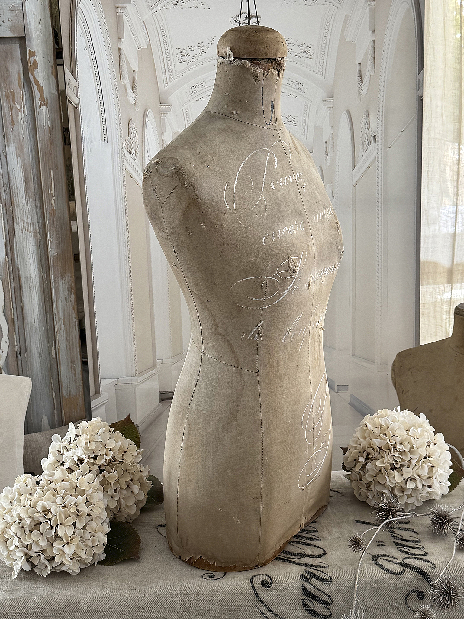 Antike Schneiderpuppe/Torso mit viel Charme***