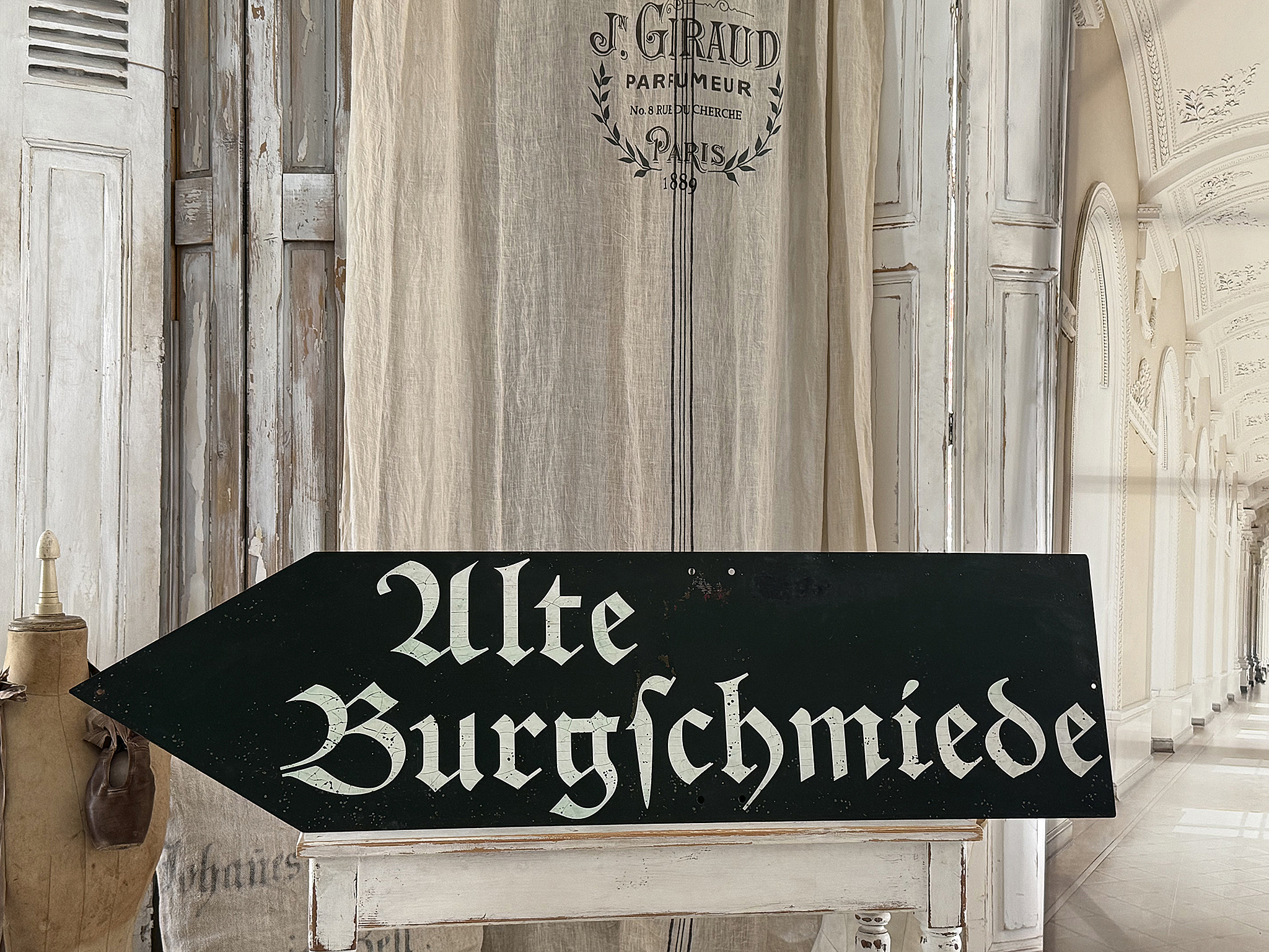 Altes großes Eisenschild „Alte Burgschmiede“ – selten & imposant***