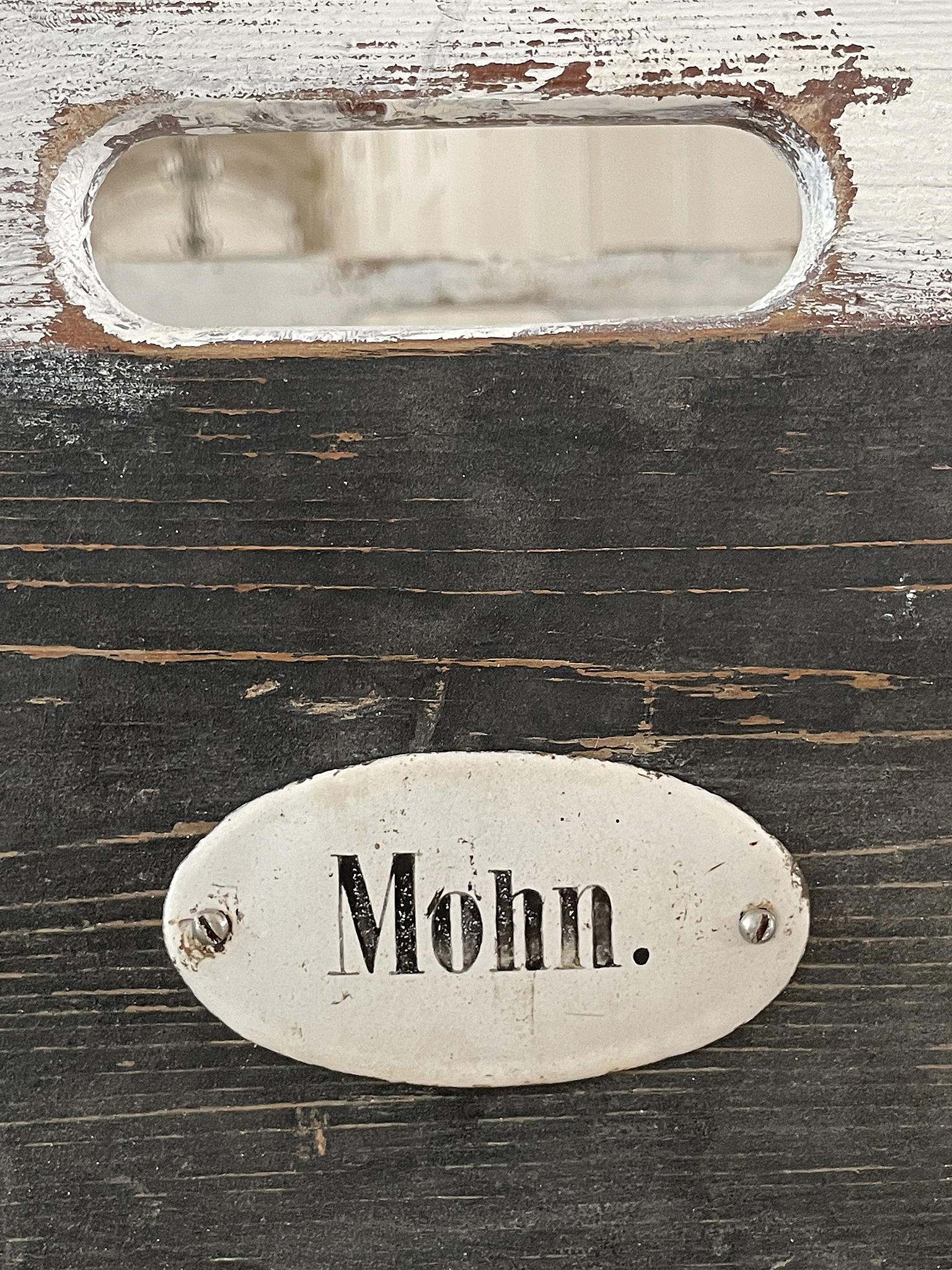Alte Holzkiste-Mohn*** Alte Holzkiste-Mohn***