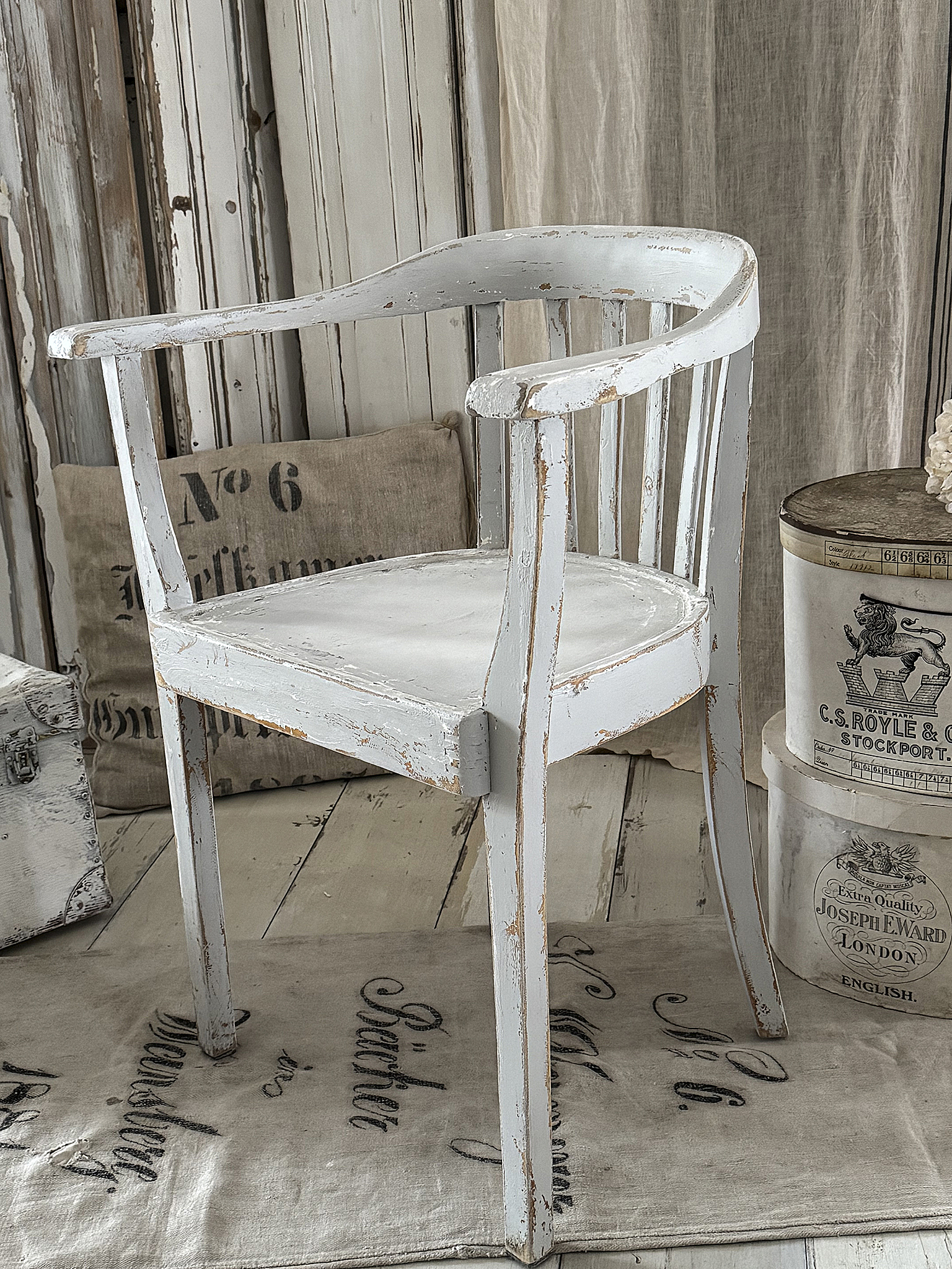 Alter Armlehnenstuhl Bauhaus Vintage/Creme-grau***