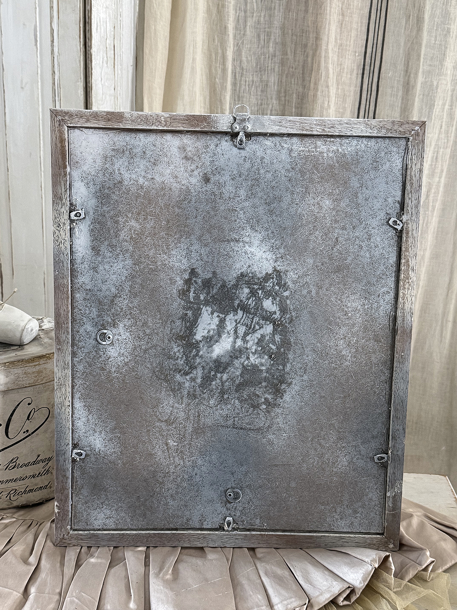 Altes Leinwandbild „Vintage-Zahlen“ im Shabby-Rahmen***