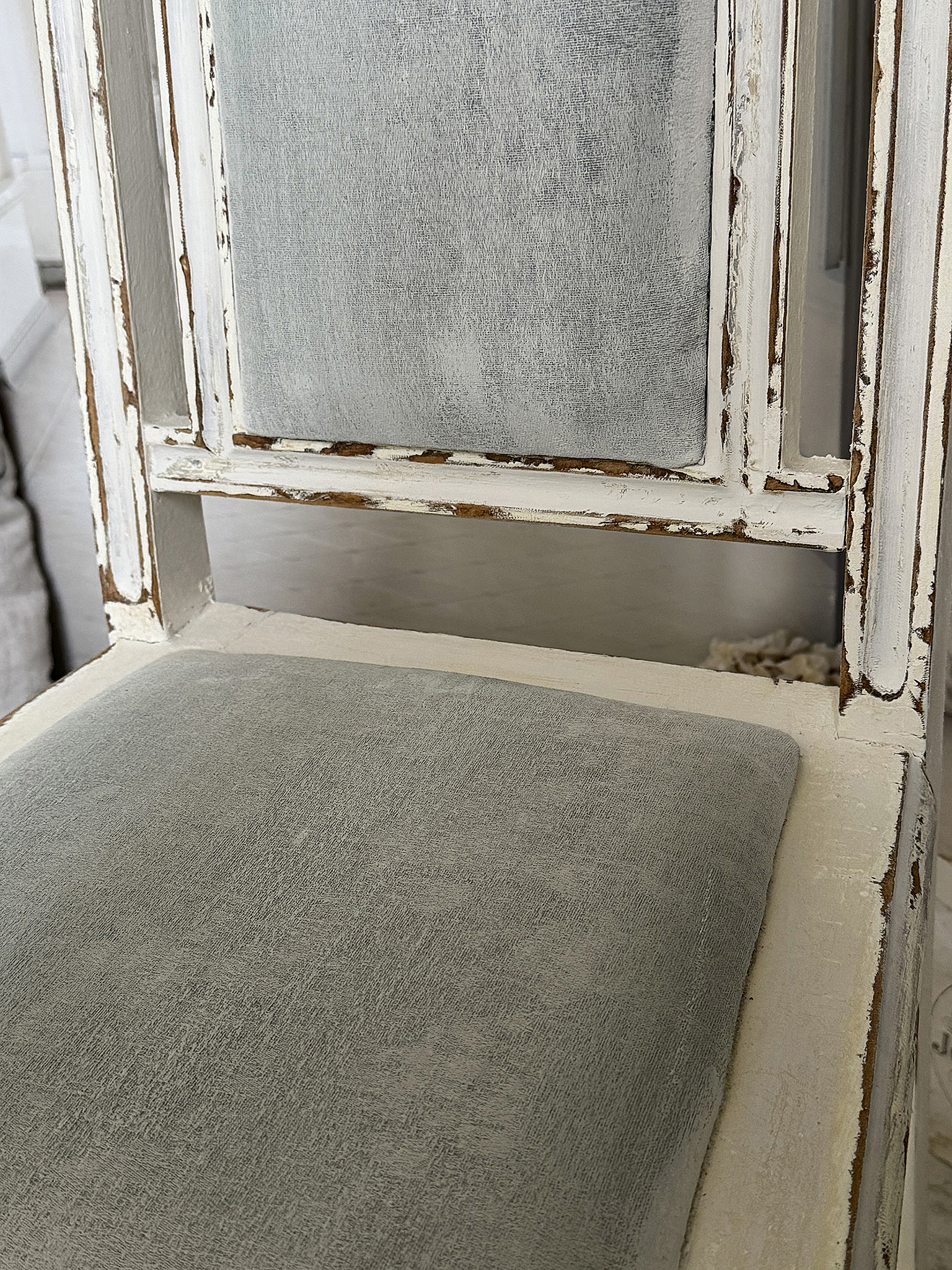 Antiker Gründerzeitstuhl mit Muschel-Krone