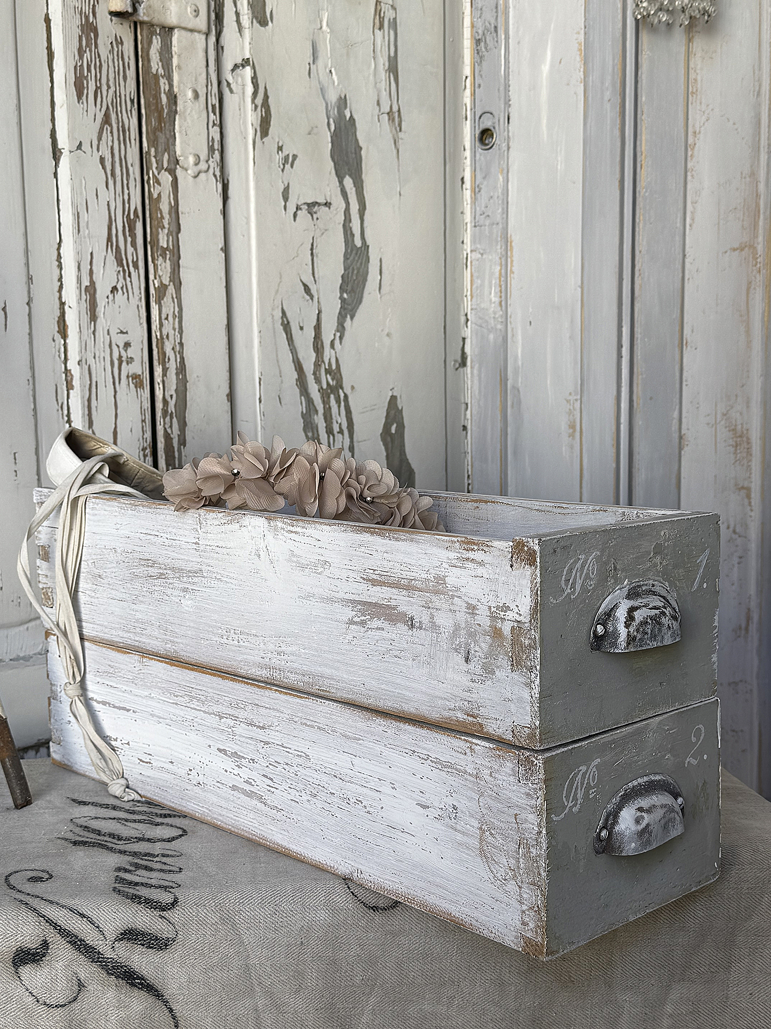 Altes Duo lange Holzschubladen mit Werkstatt-Charme***