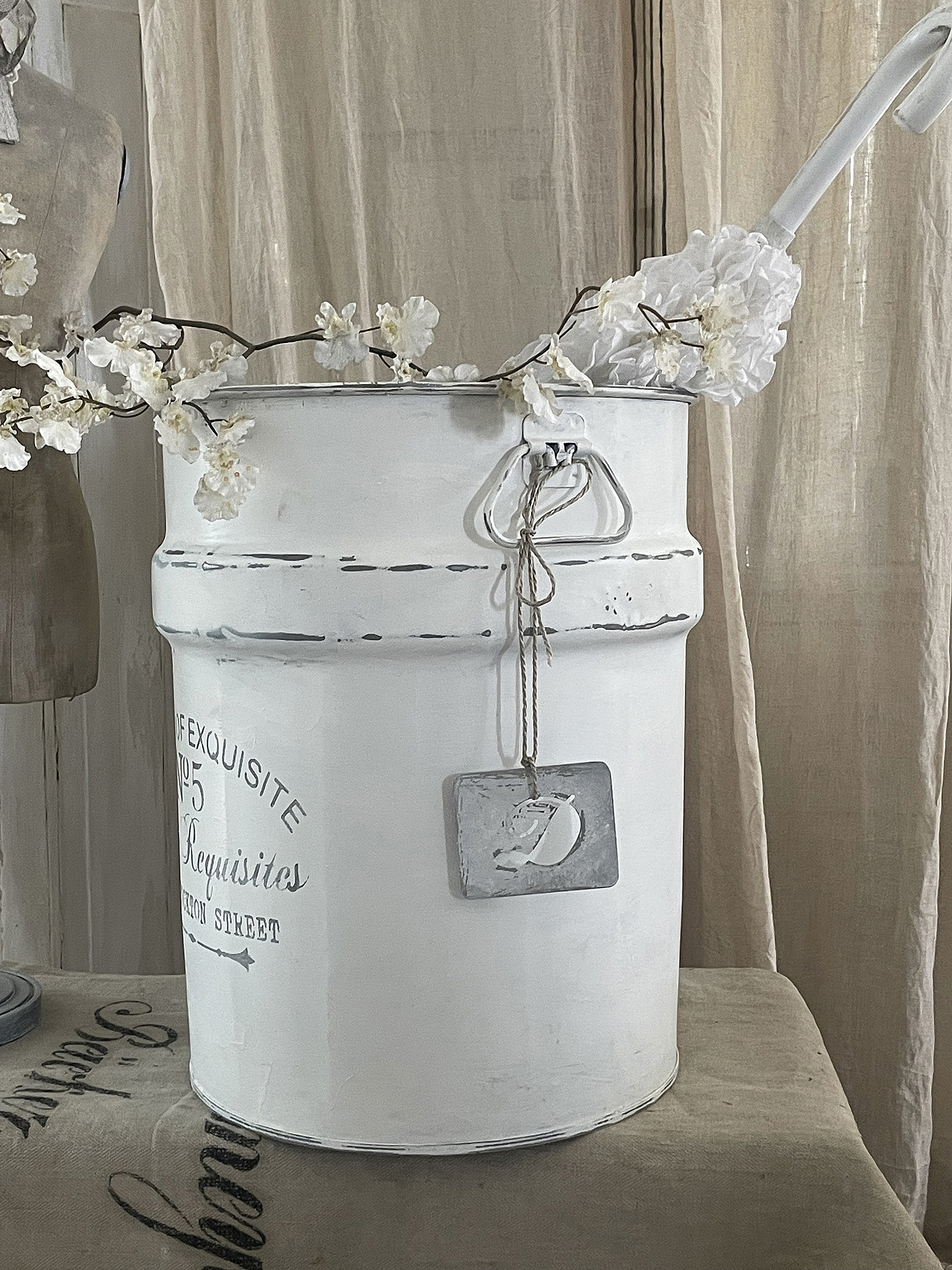 Shabby-Tonne aus Aluminium Reyuisites*** Shabby-Tonne aus Aluminium Reyuisites***