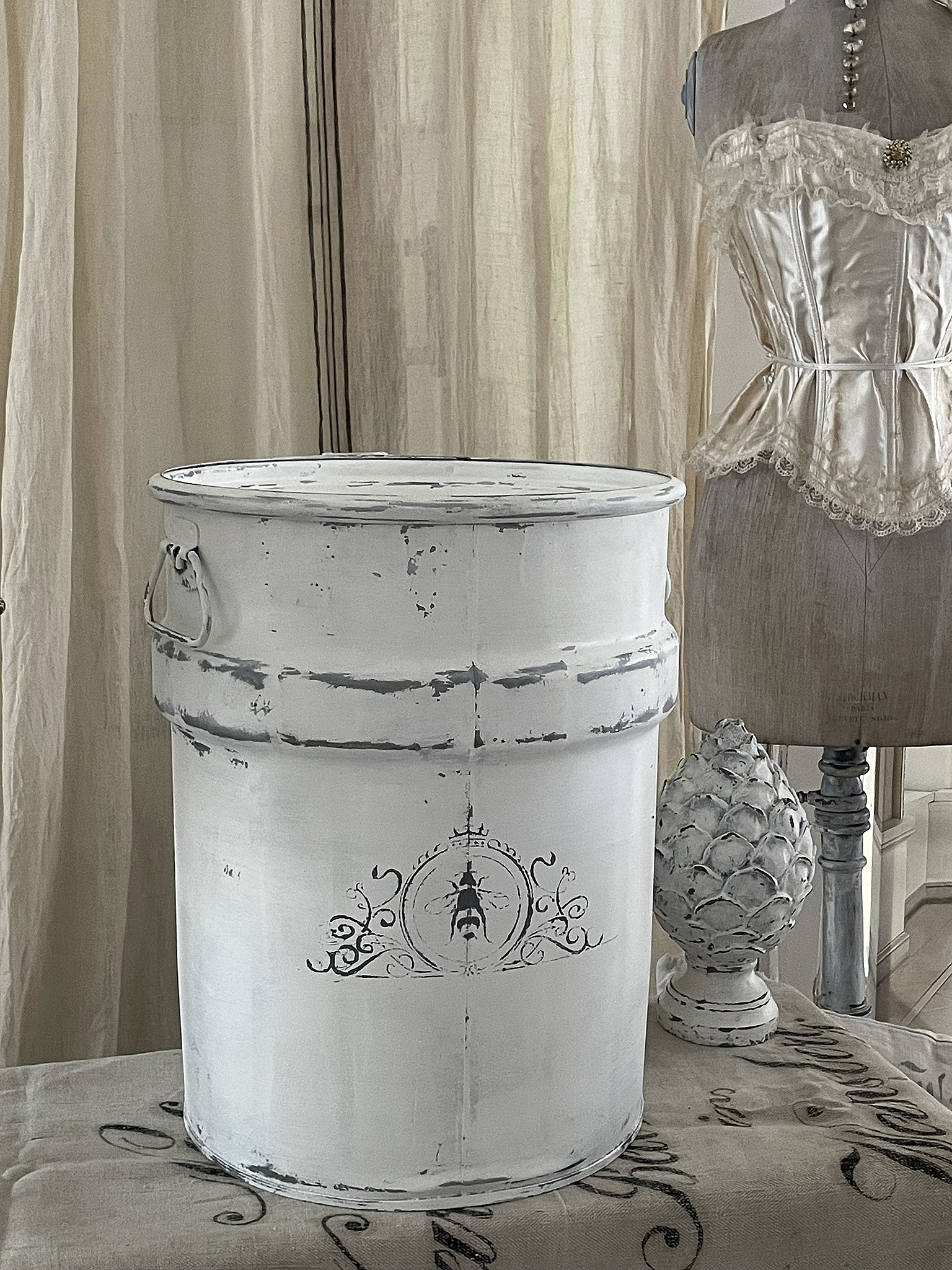 Tonne aus Aluminium L ABEILLE*** Tonne aus Aluminium L ABEILLE***