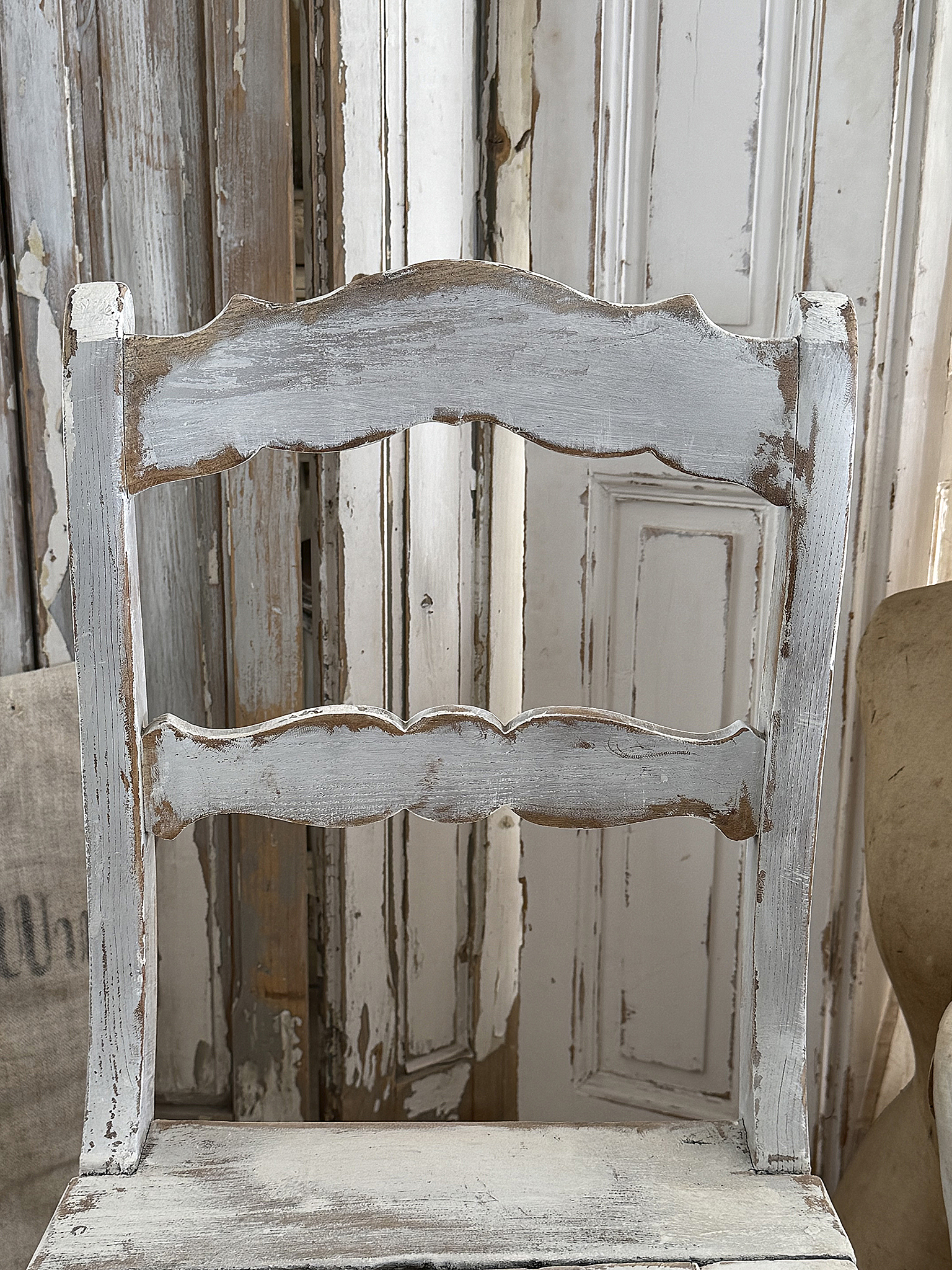 Antiker niedriger Biedermeierstuhl***