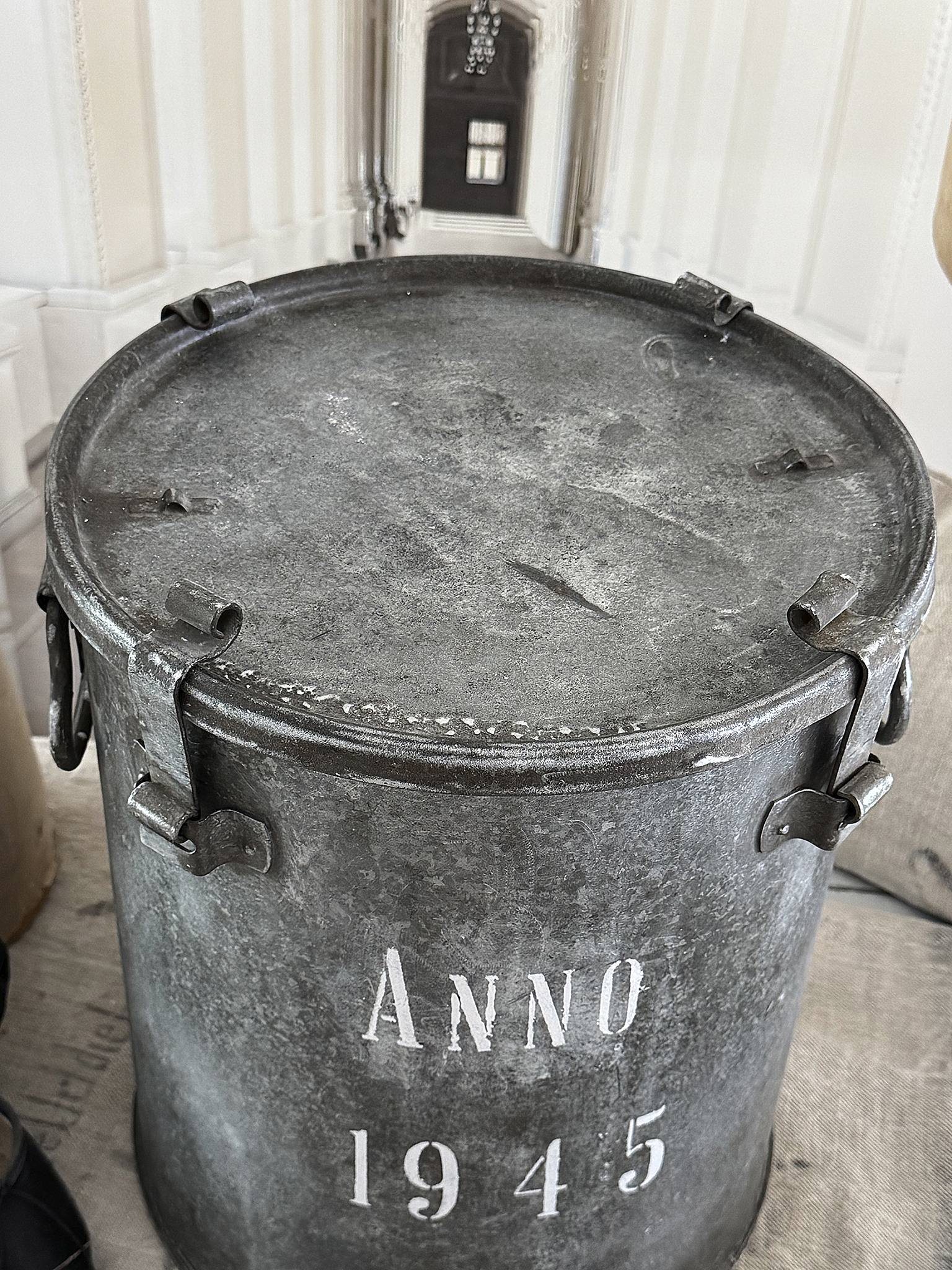 Große Zinktonne – Anno 1945, wertig & mit schöner Patina*** Große Zinktonne – Anno 1945, wertig & mit schöner Patina***