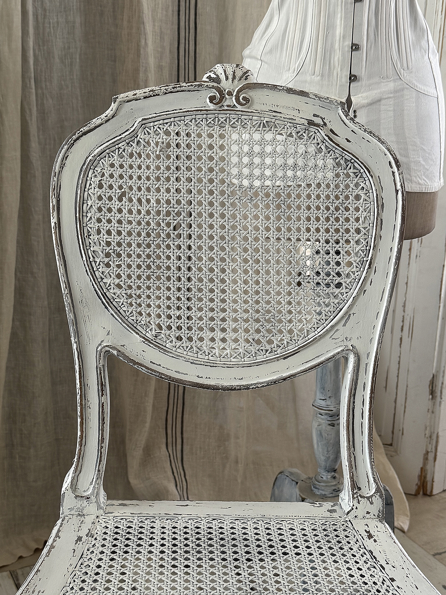 Zarter antiker Chippendale-Stuhl mit Wiener Geflecht – voller Anmut und Charme***