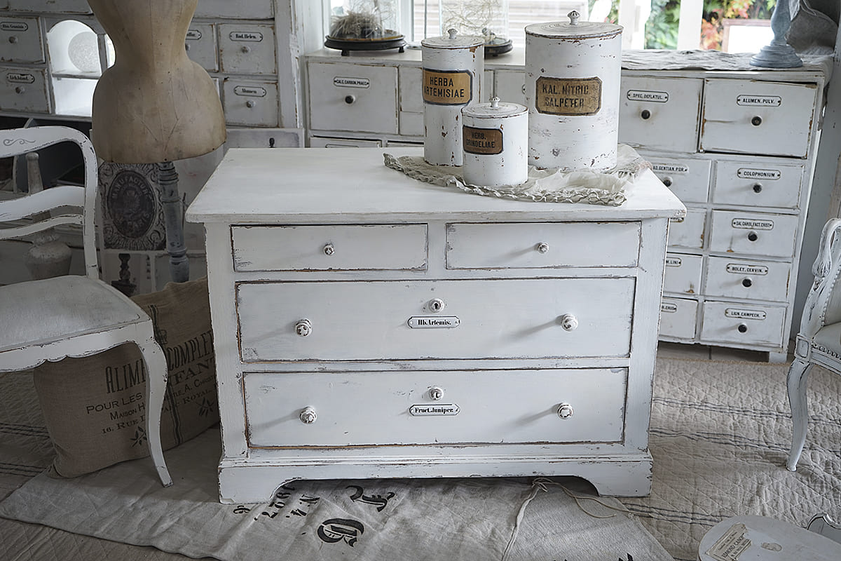 Alte Apothekerkommode im Shabby chic Alte Apothekerkommode im Shabby chic