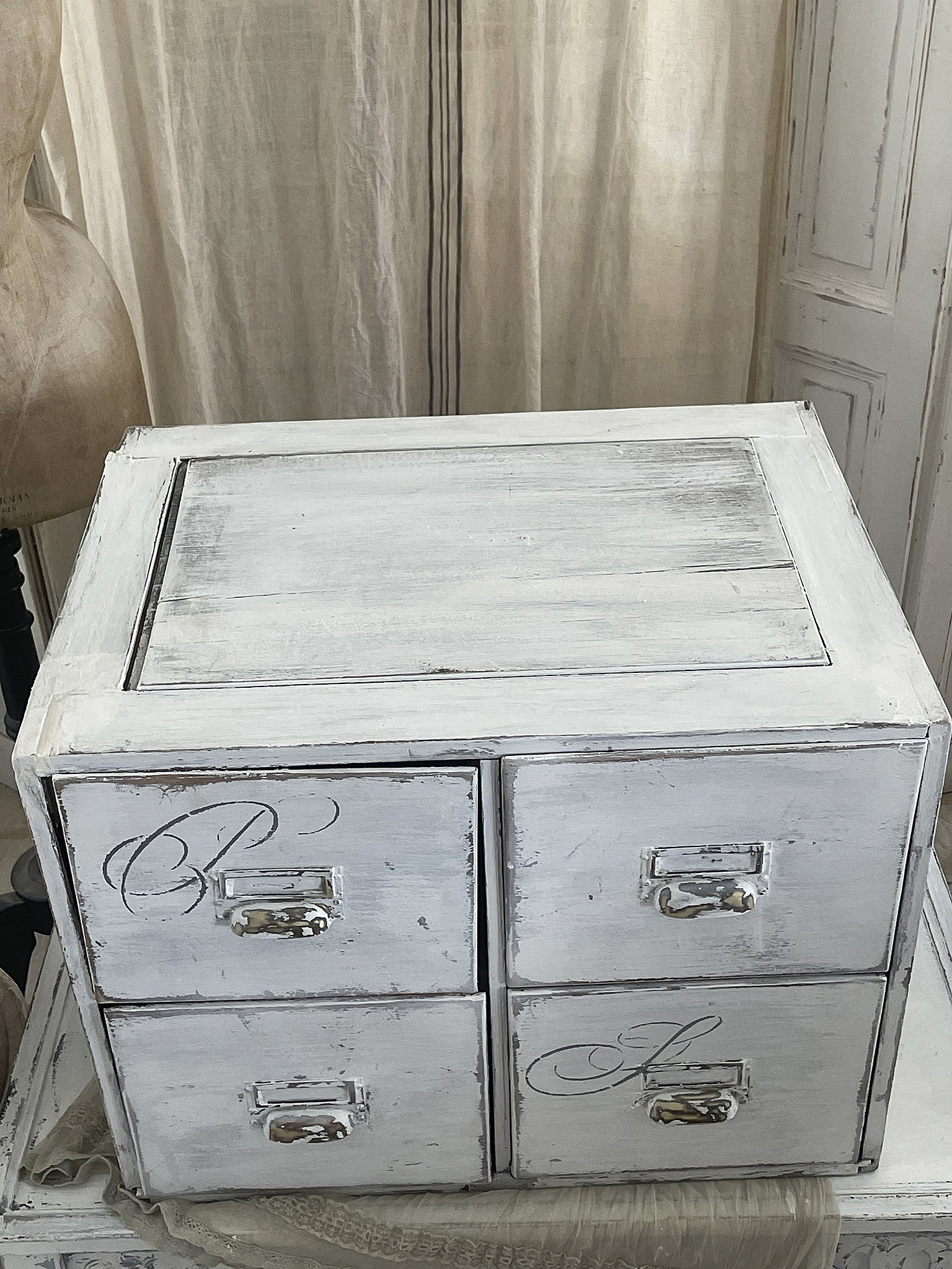 Alter Registerschrank Shabby-Pur***