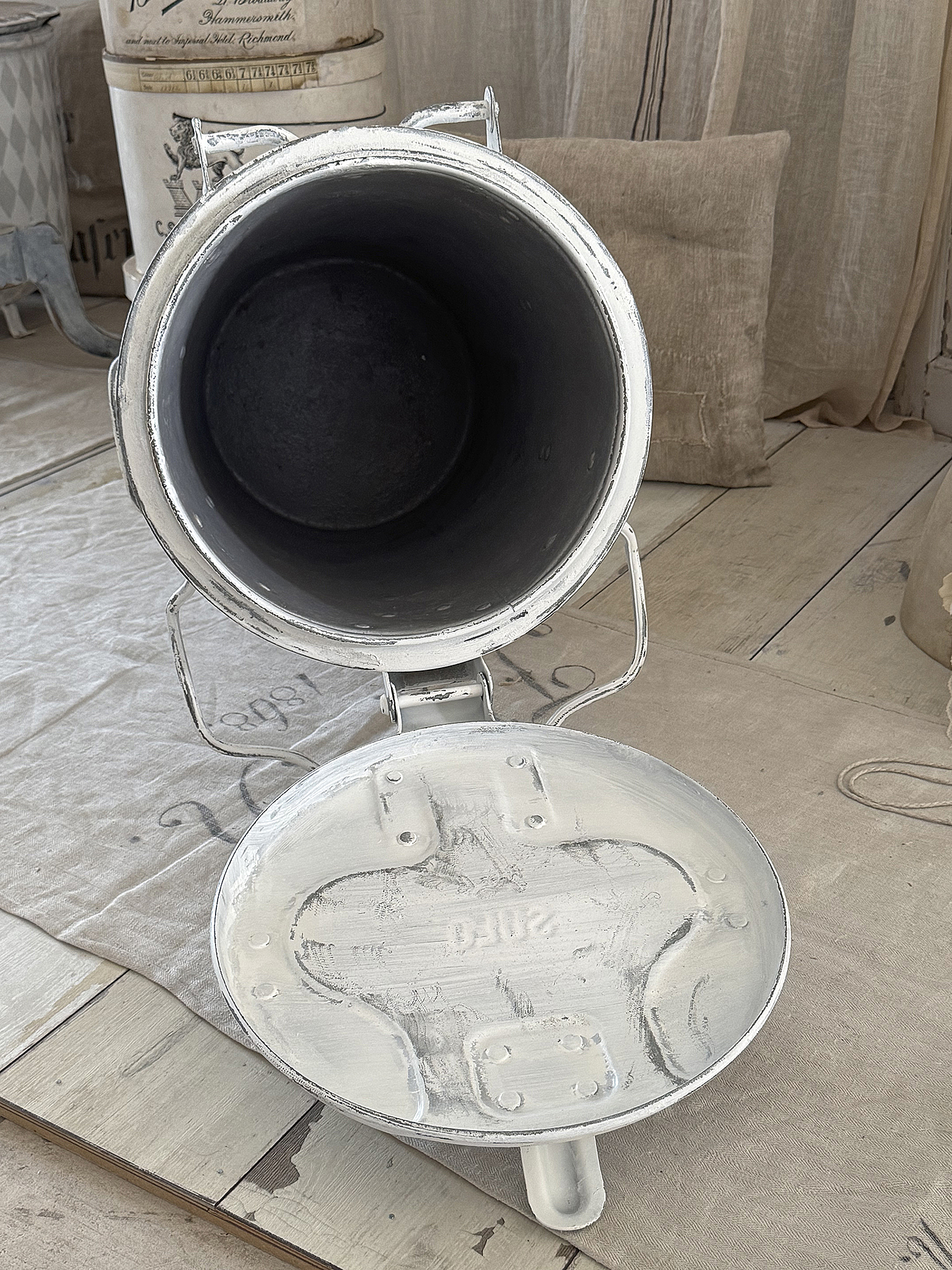 Alte große Zinkmülltonne 1926***