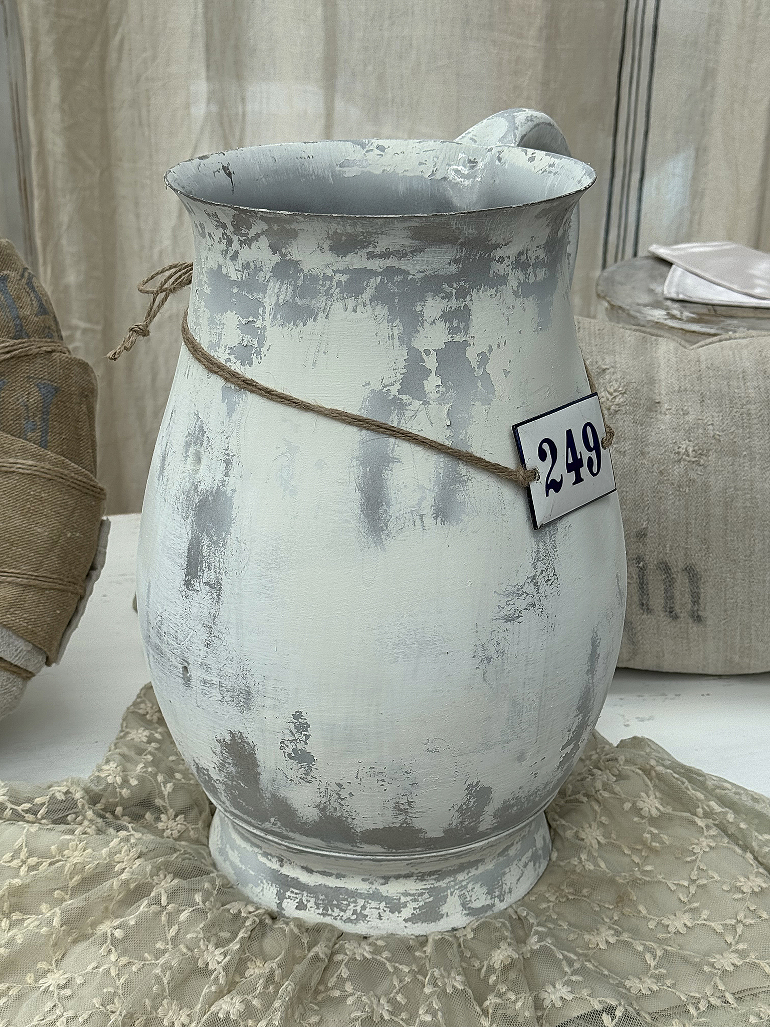 Alte große Zinkblechkanne mit Emailleschild – Vintage*** Alte große Zinkblechkanne mit Emailleschild – Vintage***