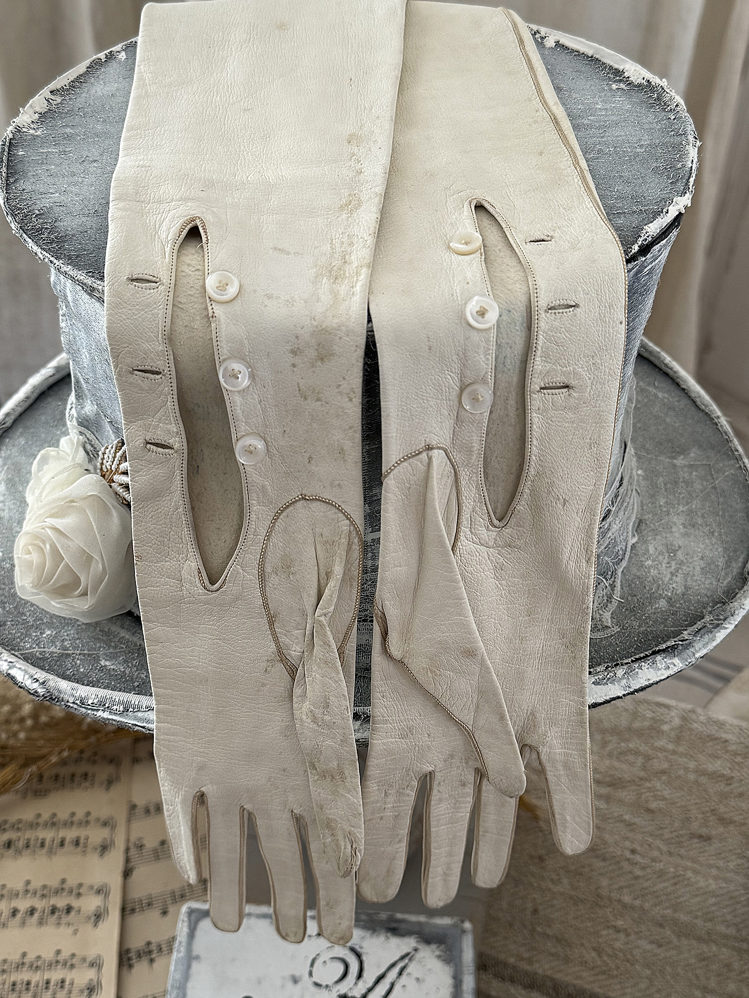 Vintage Zylinder mit Abend-Handschuhen*** Vintage Zylinder mit Abend-Handschuhen***