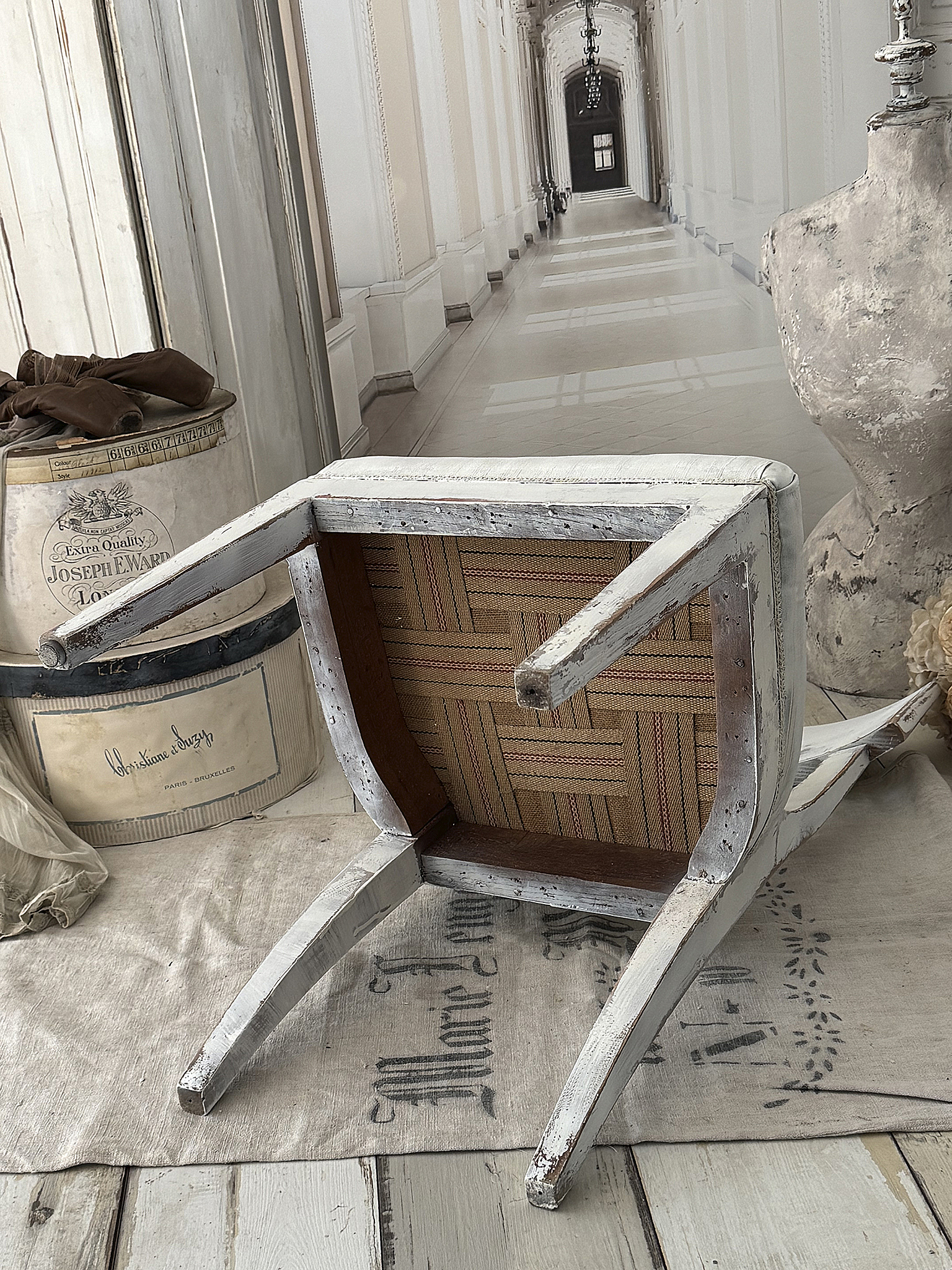 Antiker Biedermeier-Stuhl – Shabby Chic mit Monogramm***
