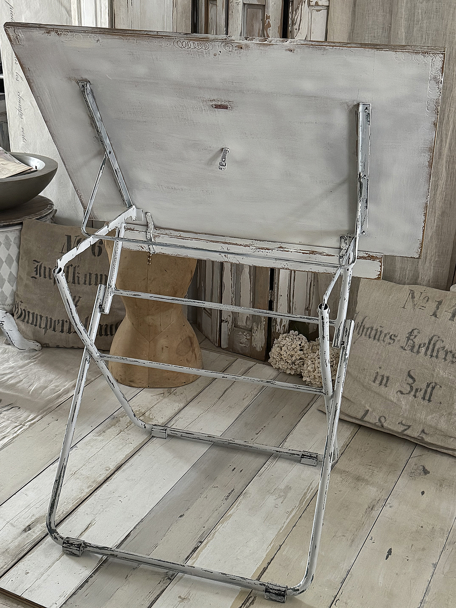 Alter Architekten-Tisch „Masterpieces of Art“***