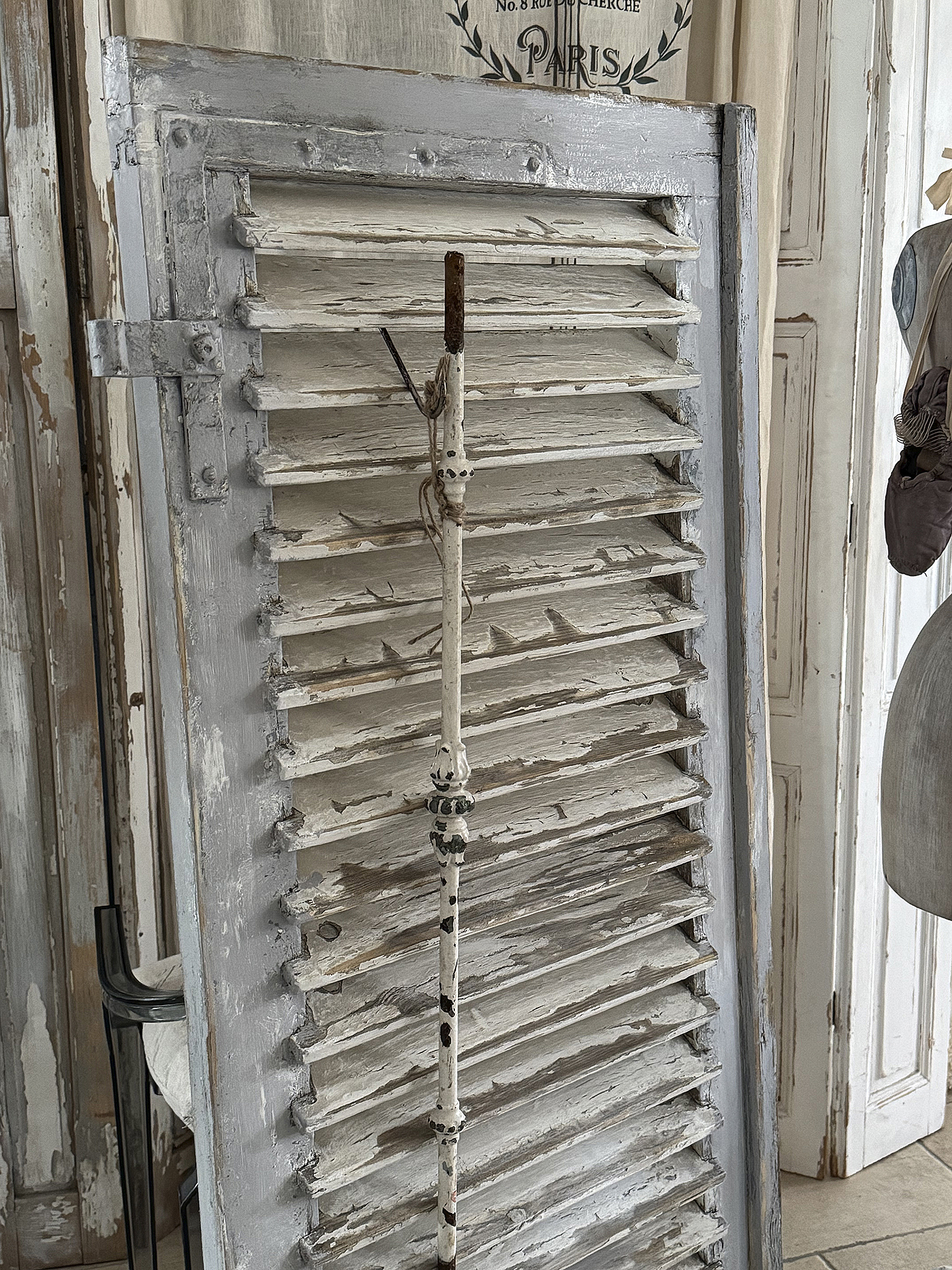  Wunderschöner antiker Lamellenladen mit Geländerstab***