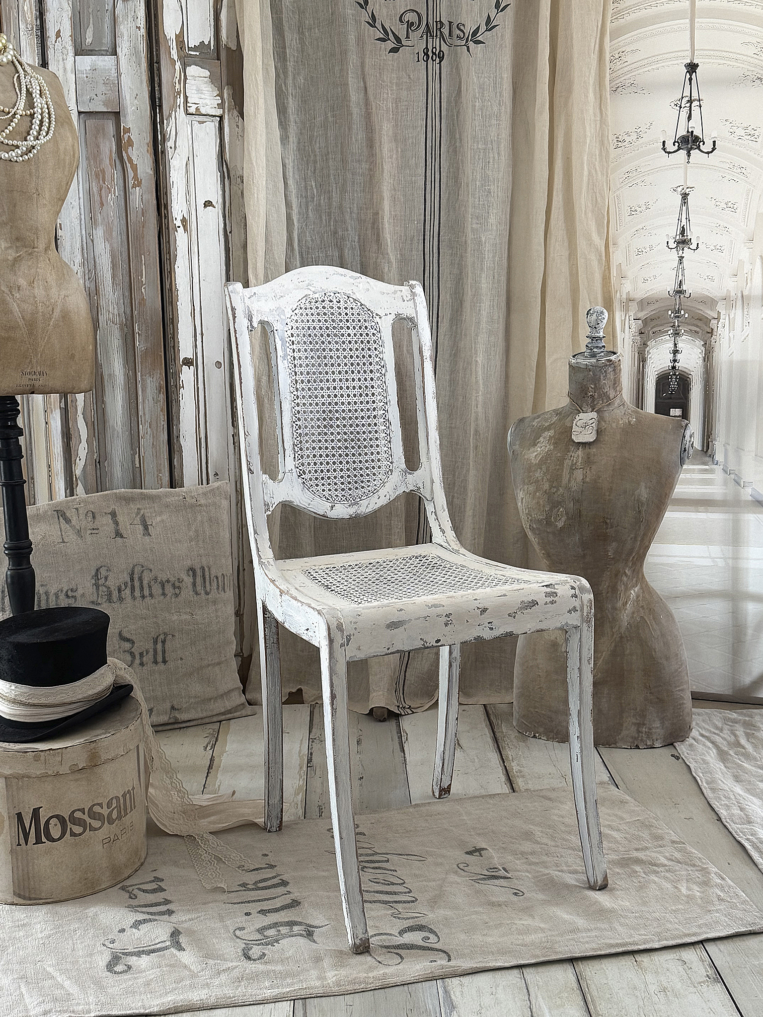  Antiker Biedermeier-Stuhl mit Wiener Geflecht – Shabby-Chic mit Charakter***