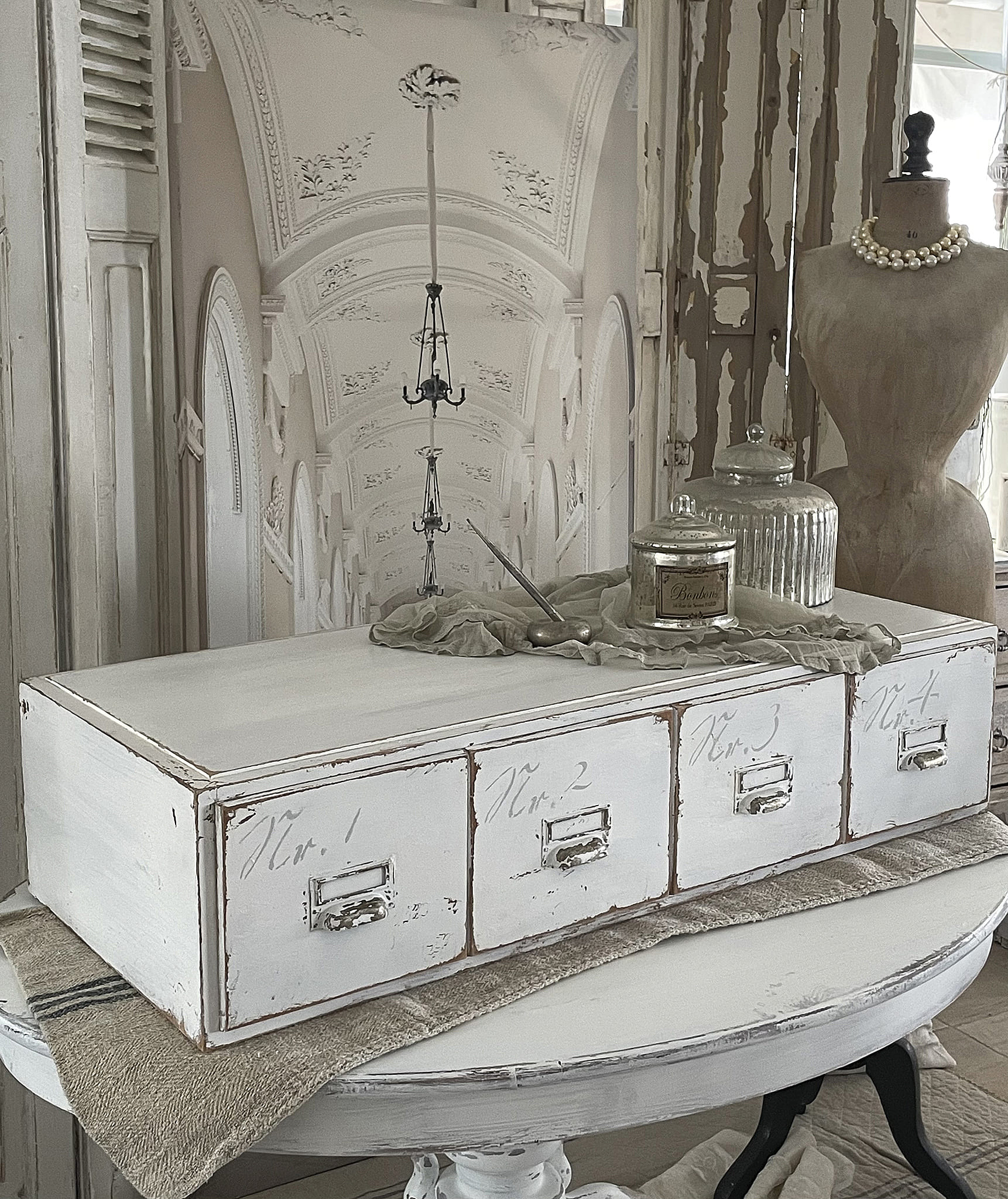 Alter, langer Schubladen / Registerschrank Alter, langer Schubladen / Registerschrank