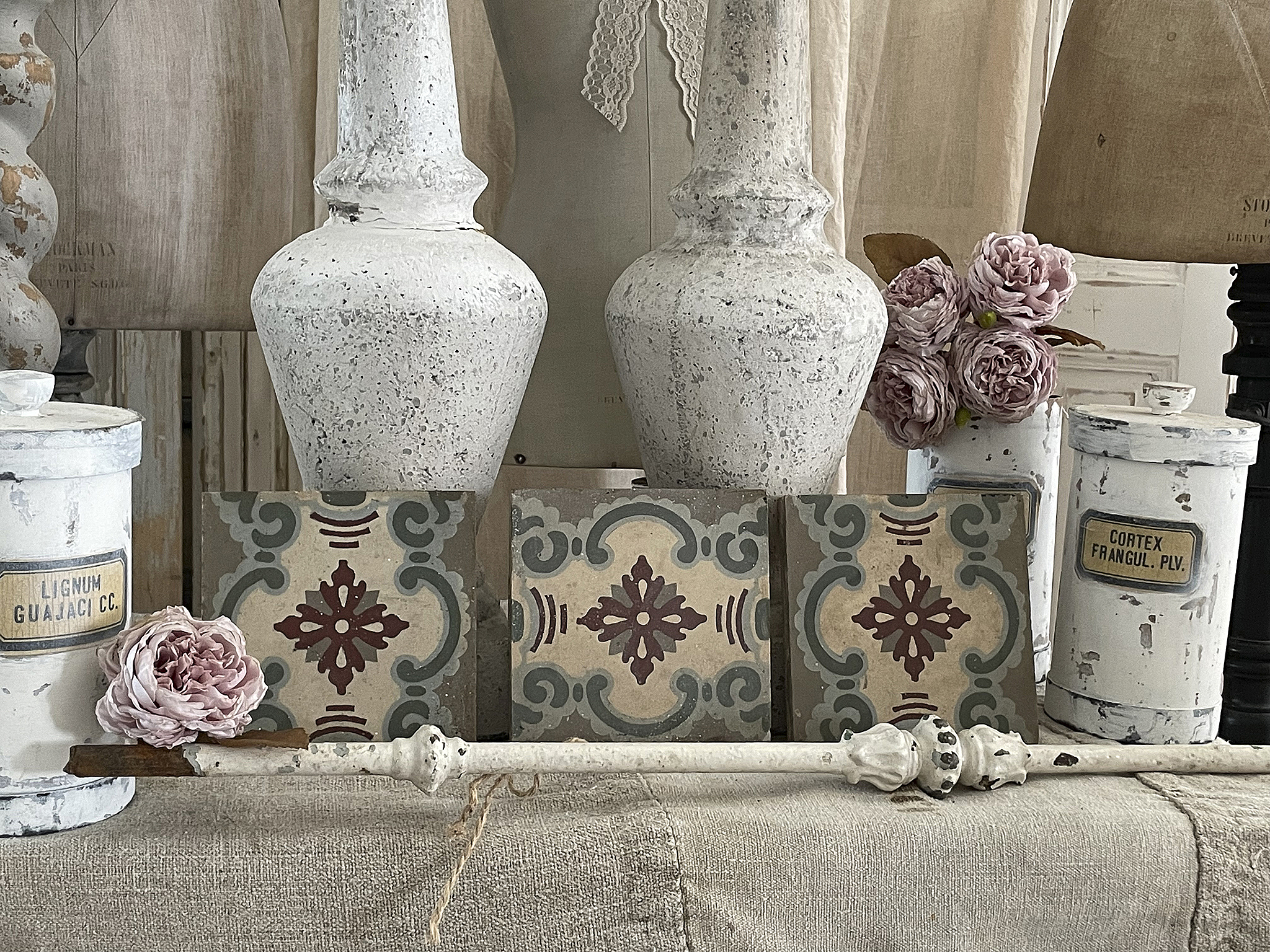 Trio antike Jungendstil Fliesen***