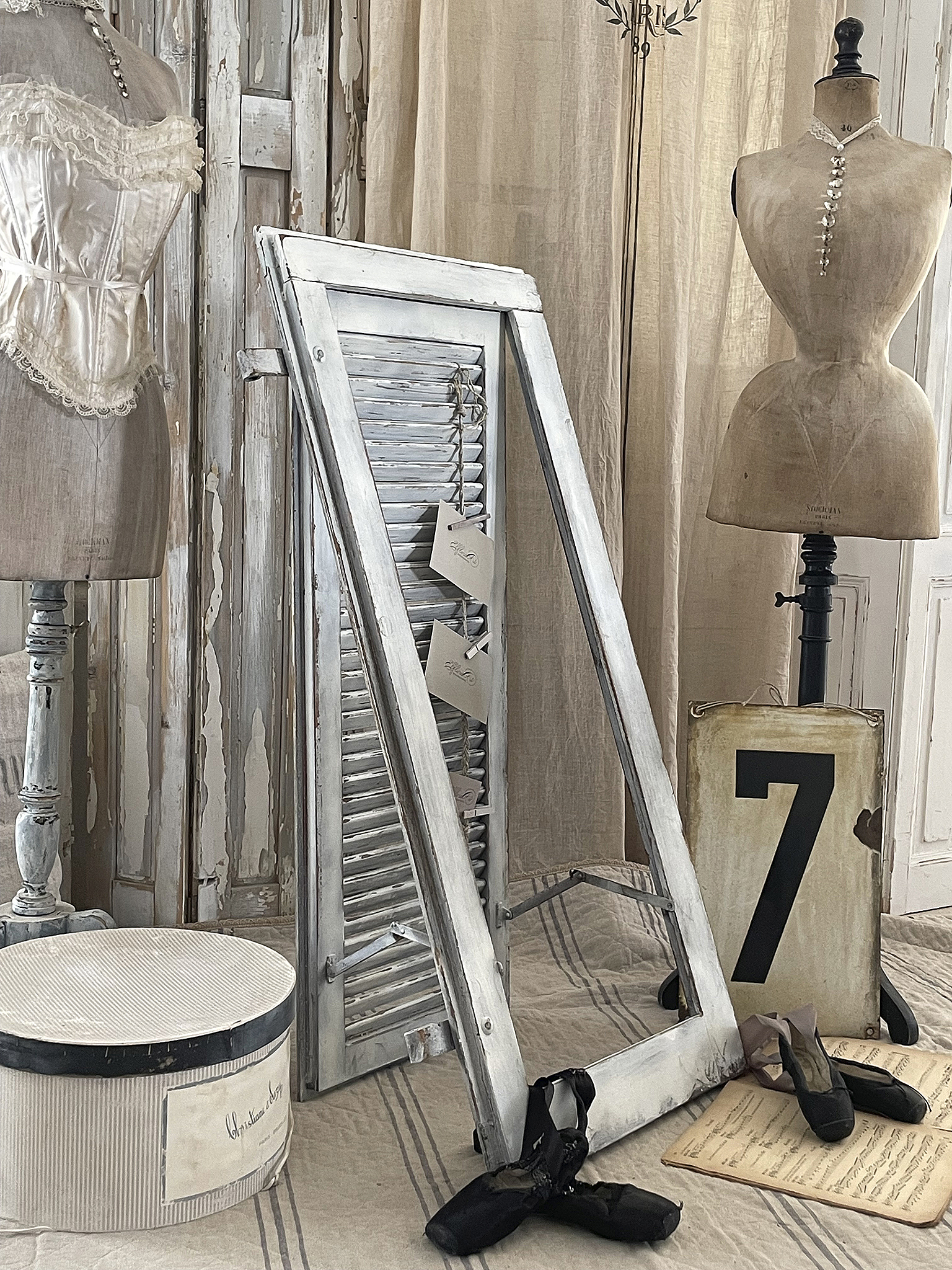 Antiker seltener Standfensterladen mit Memoboard*** Antiker seltener Standfensterladen mit Memoboard***