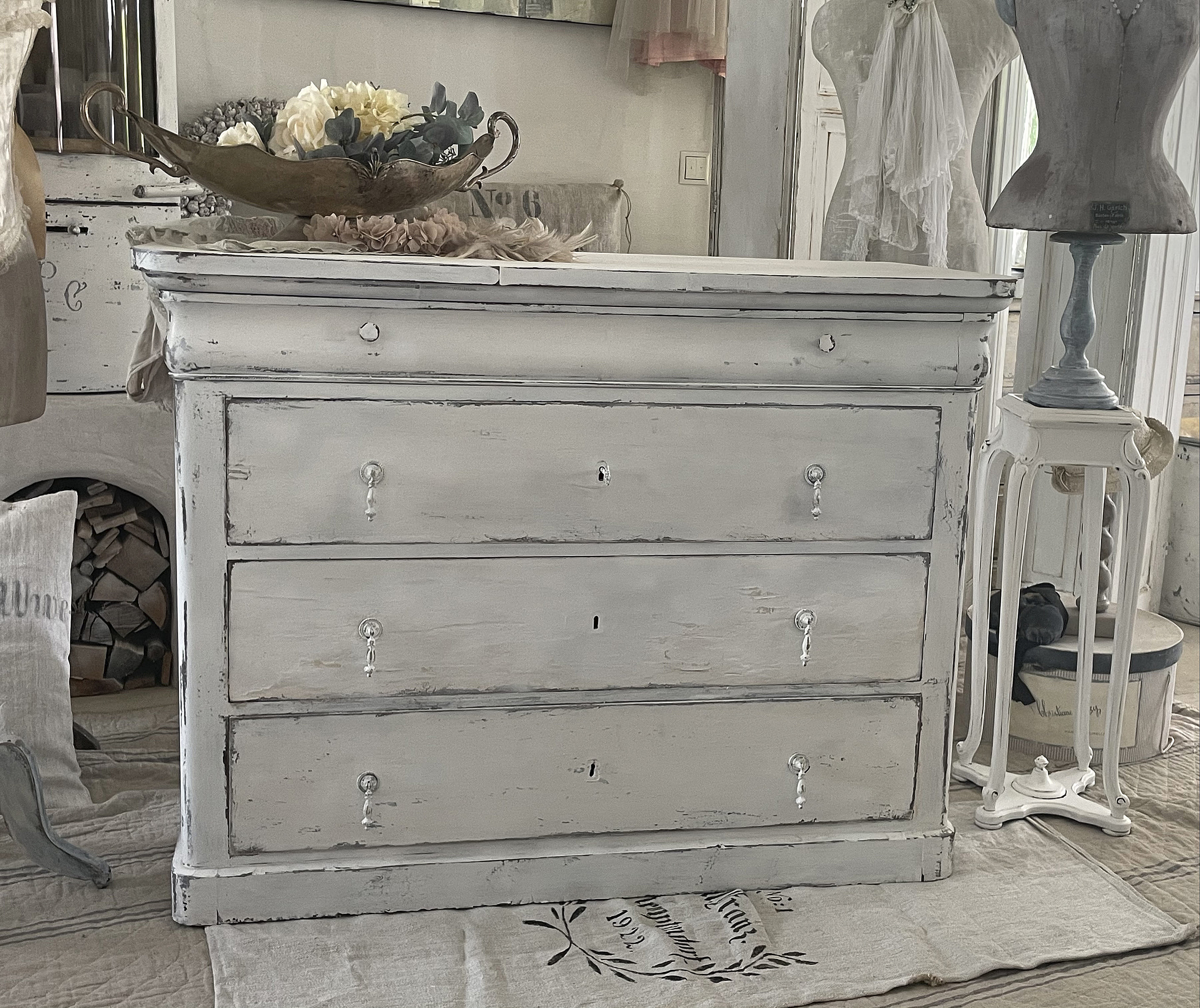 Antike große Biedermeierkommode Shabby-pur