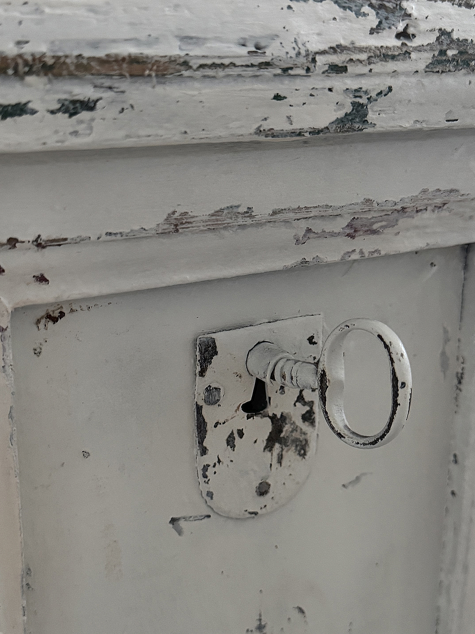 Antike Truhe/Sitztruhe Shabby-Pur ***