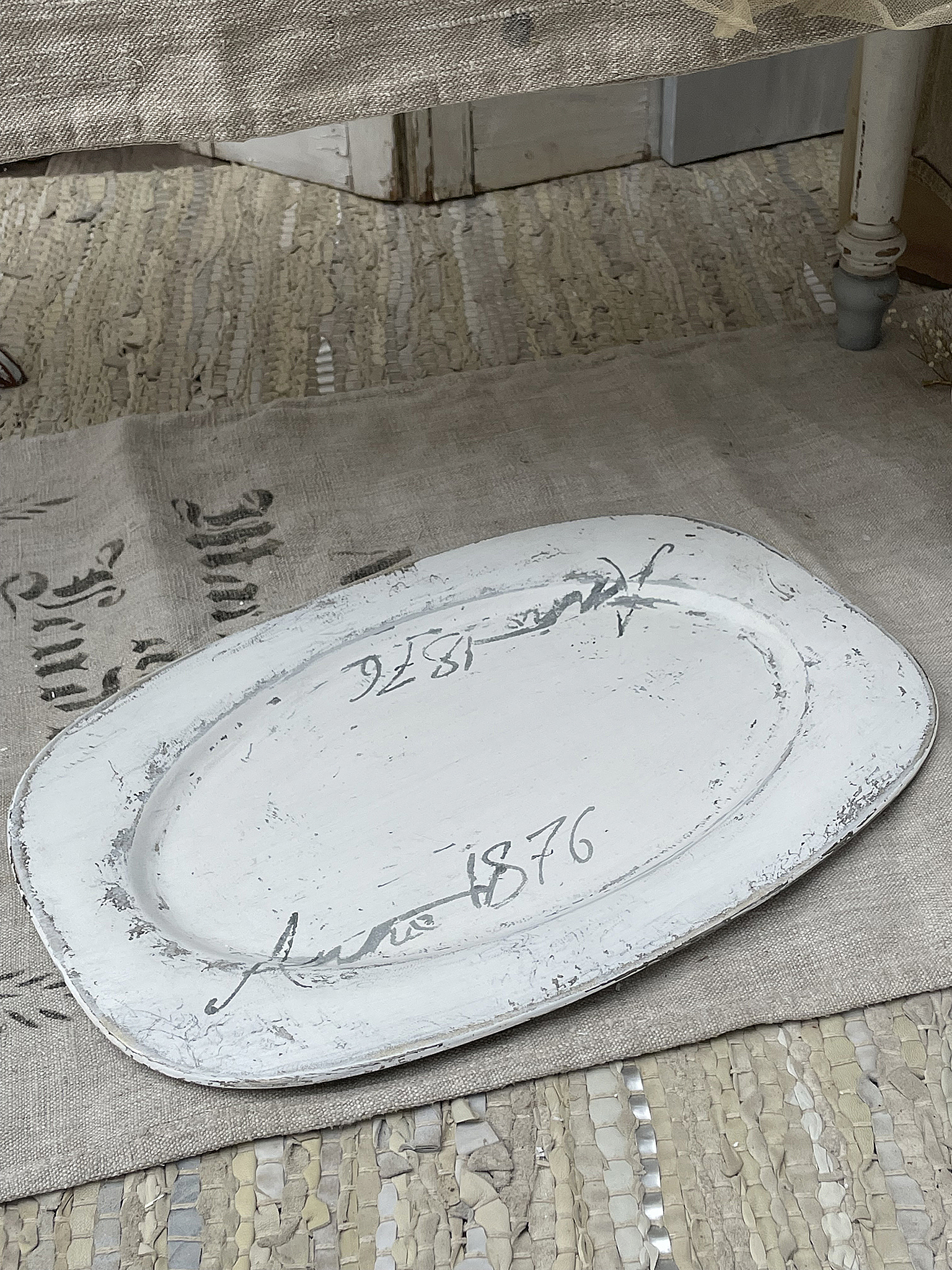 Antike Shabby-Platte Anno***