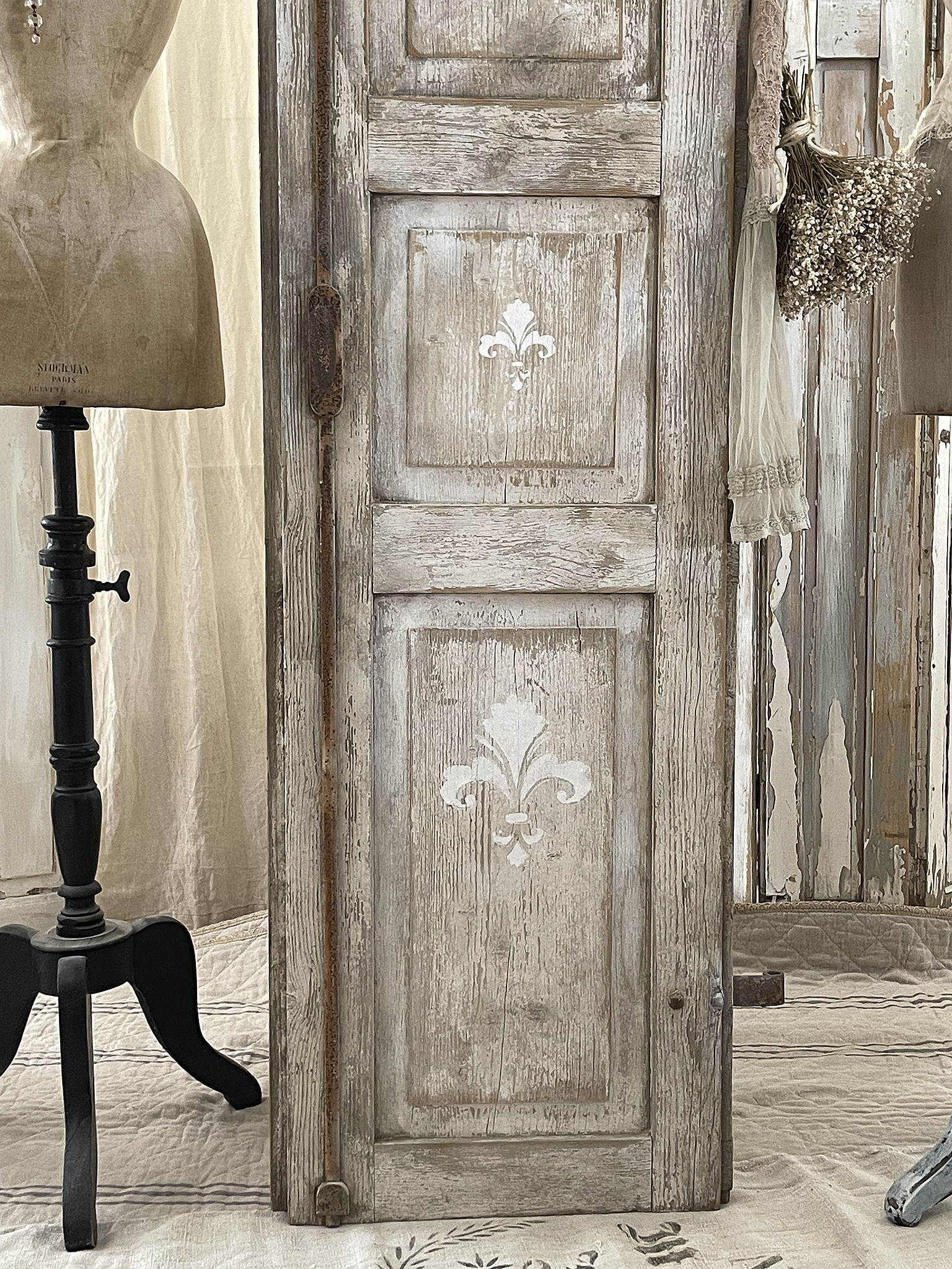 Fensterladen antik Anno1816*** Fensterladen antik Anno1816***