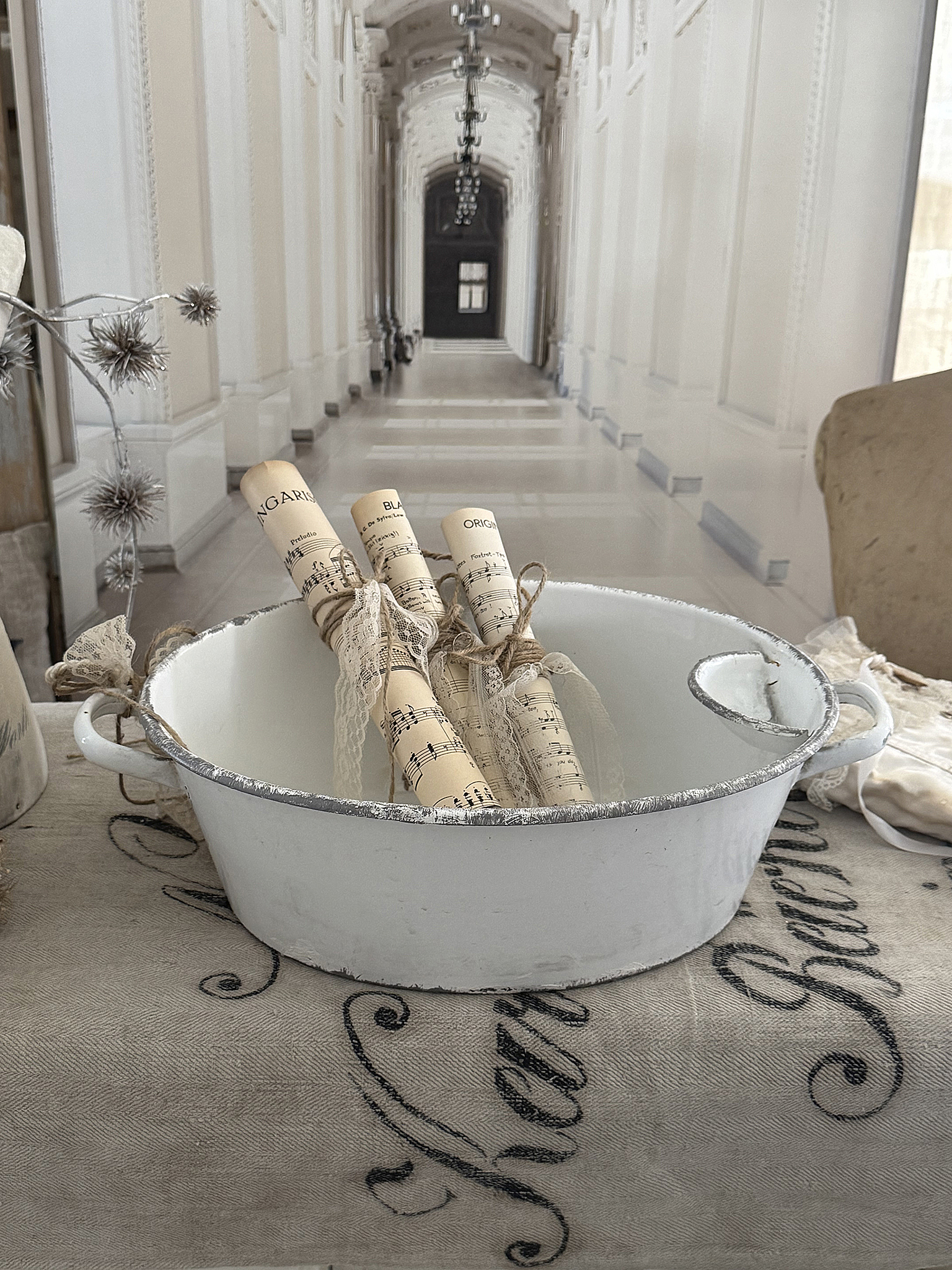 Süße Waschschüssel mit romantischer Deko***