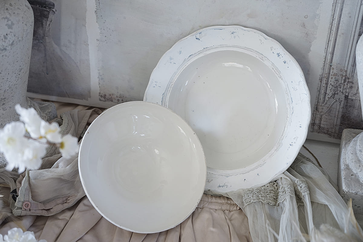 Alte Porzellanschale mit Haube***
