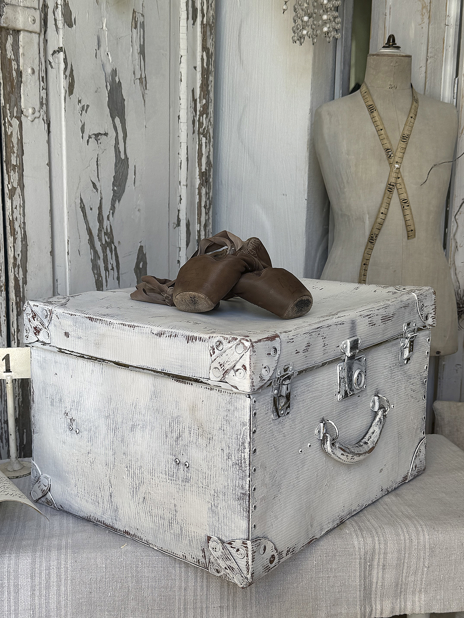 Zauberhafter Vintage-Hutkoffer in seltener Form – Shabby Chic Unikat mit Geschichte und Charme